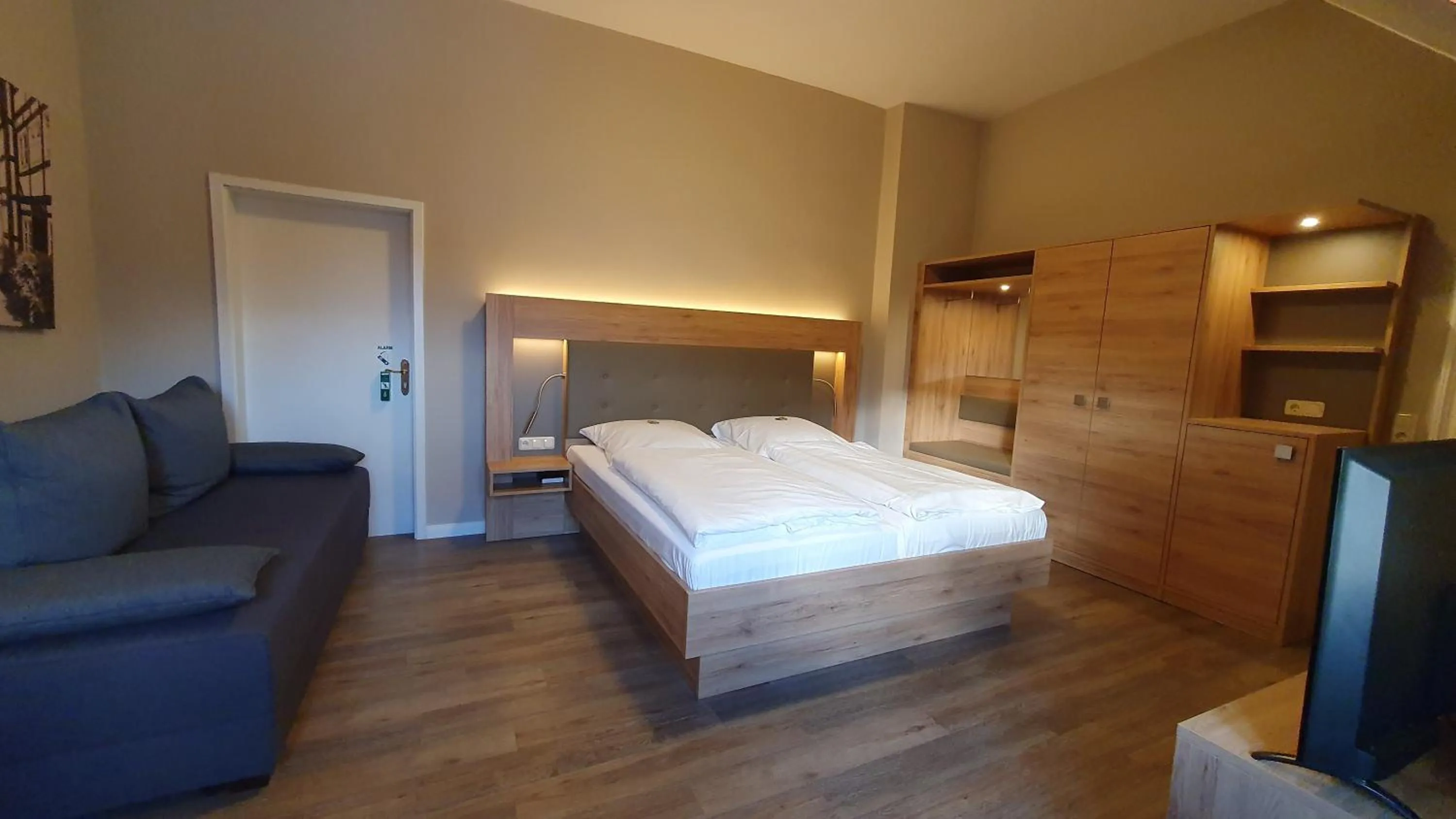 Photo of the whole room, Bed in Hotel An der Altstadt