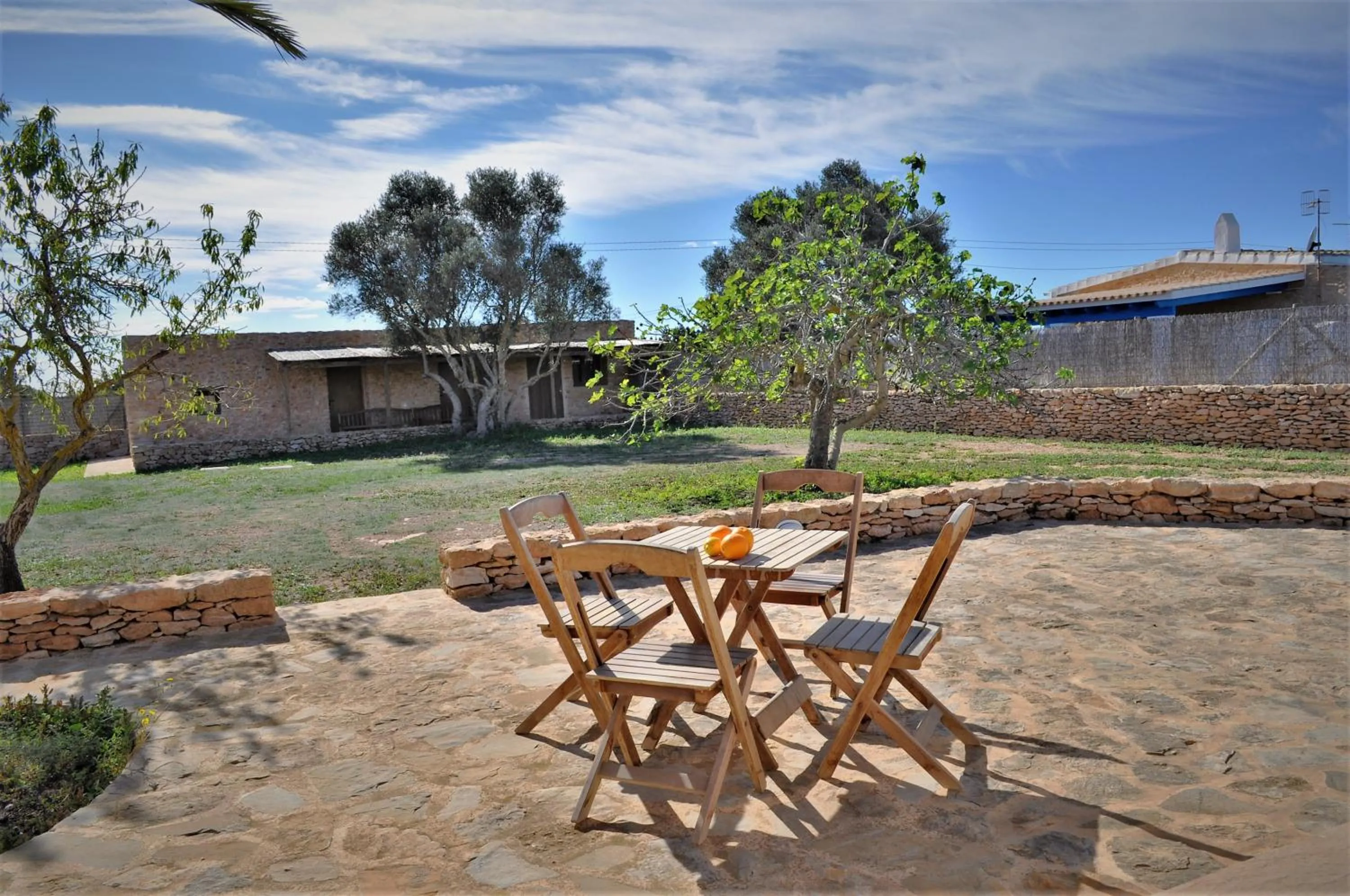 Property building in Siamoformentera Analissa
