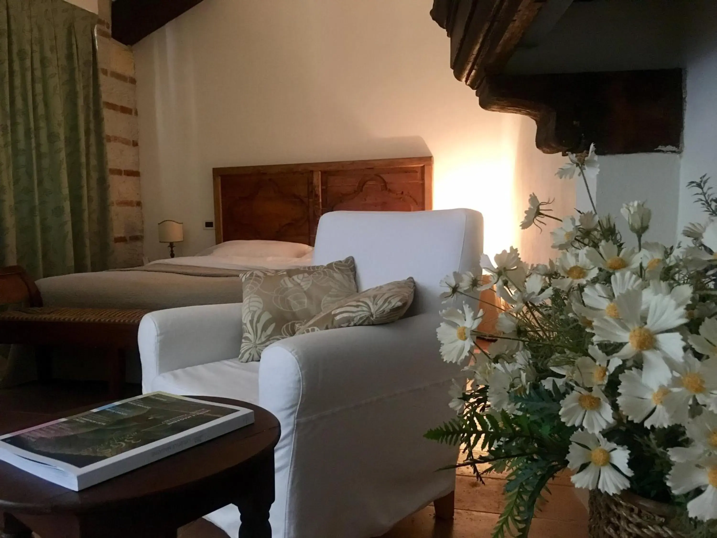 Deluxe Double Room - single occupancy in Dimora Storica La Corte Delle 4 Stagioni Deluxe Double Room - single occupancy in Dimora Storica La Corte Delle 4 Stagioni