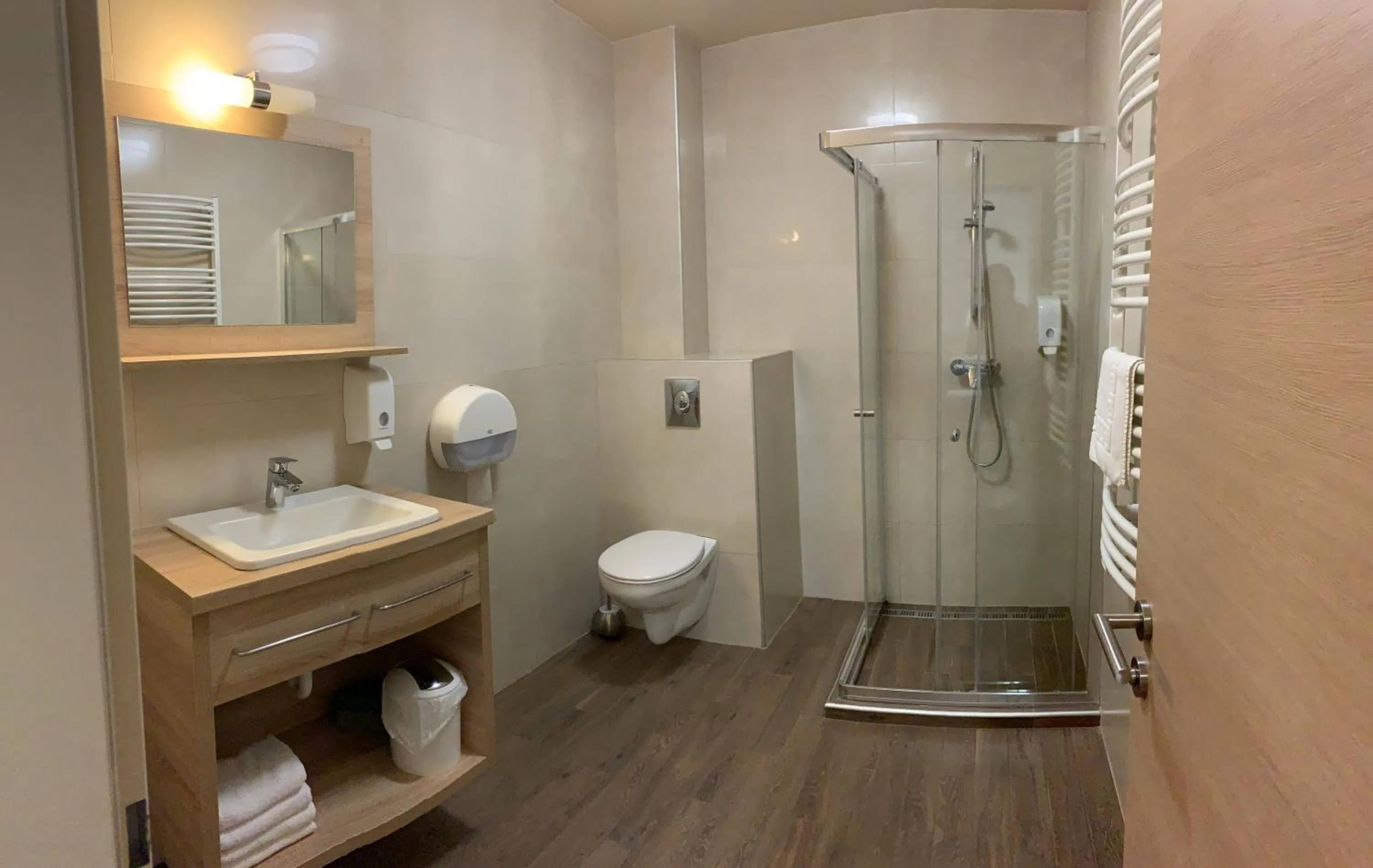 Nimród Hotel és Ètterem