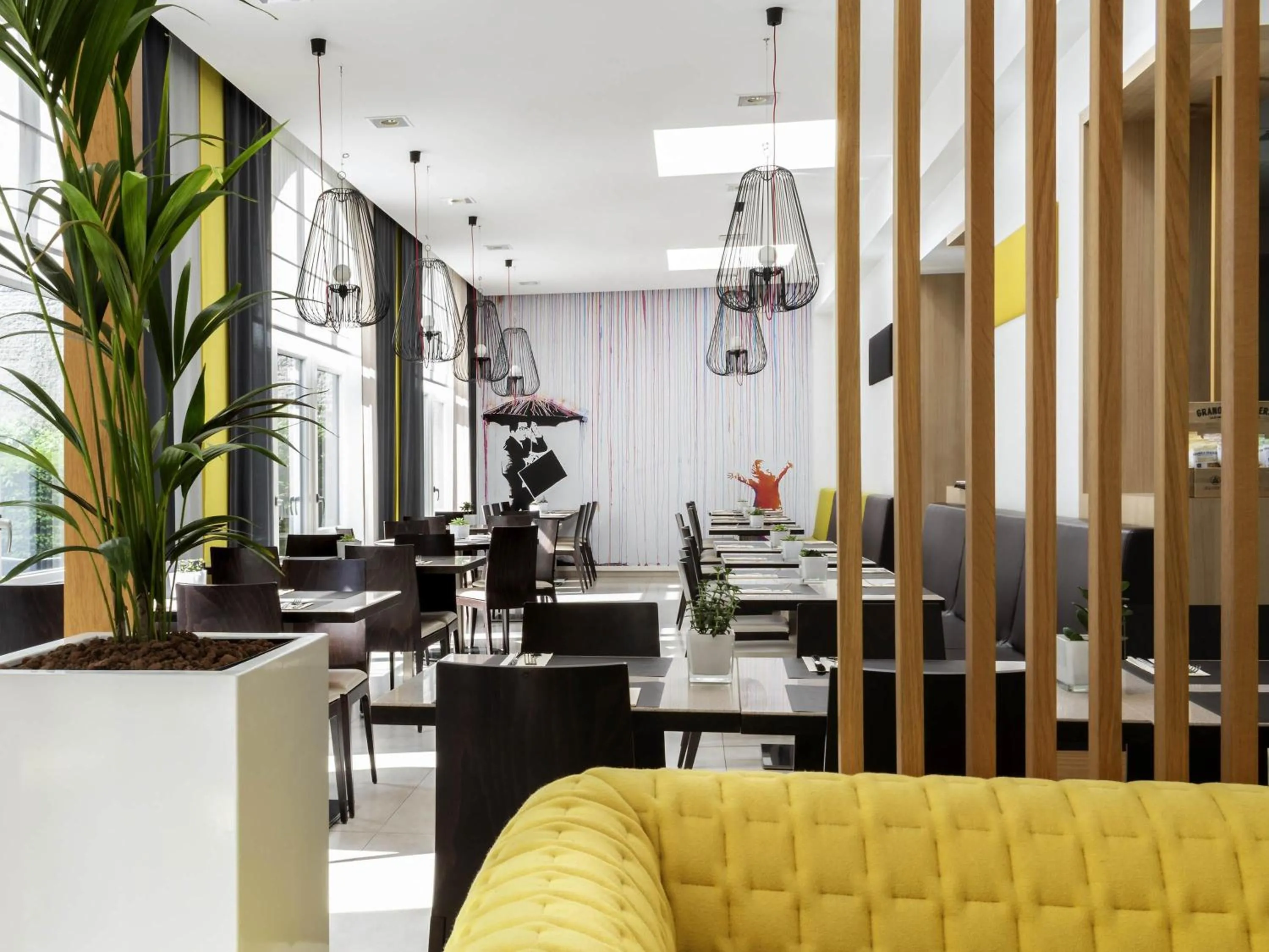 Restaurant/places to eat in Novotel Brussels Centre Midi
