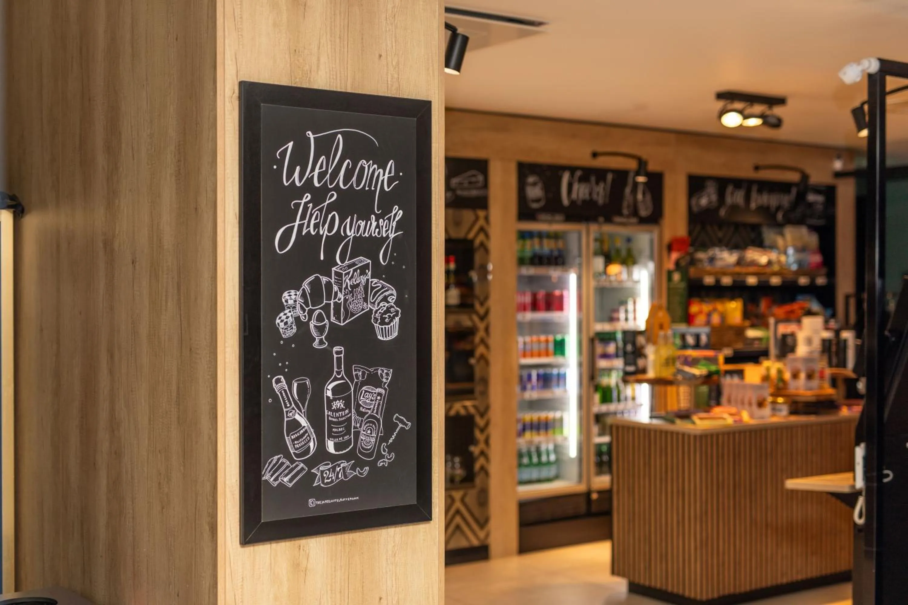 Restaurant/places to eat in The James Rotterdam