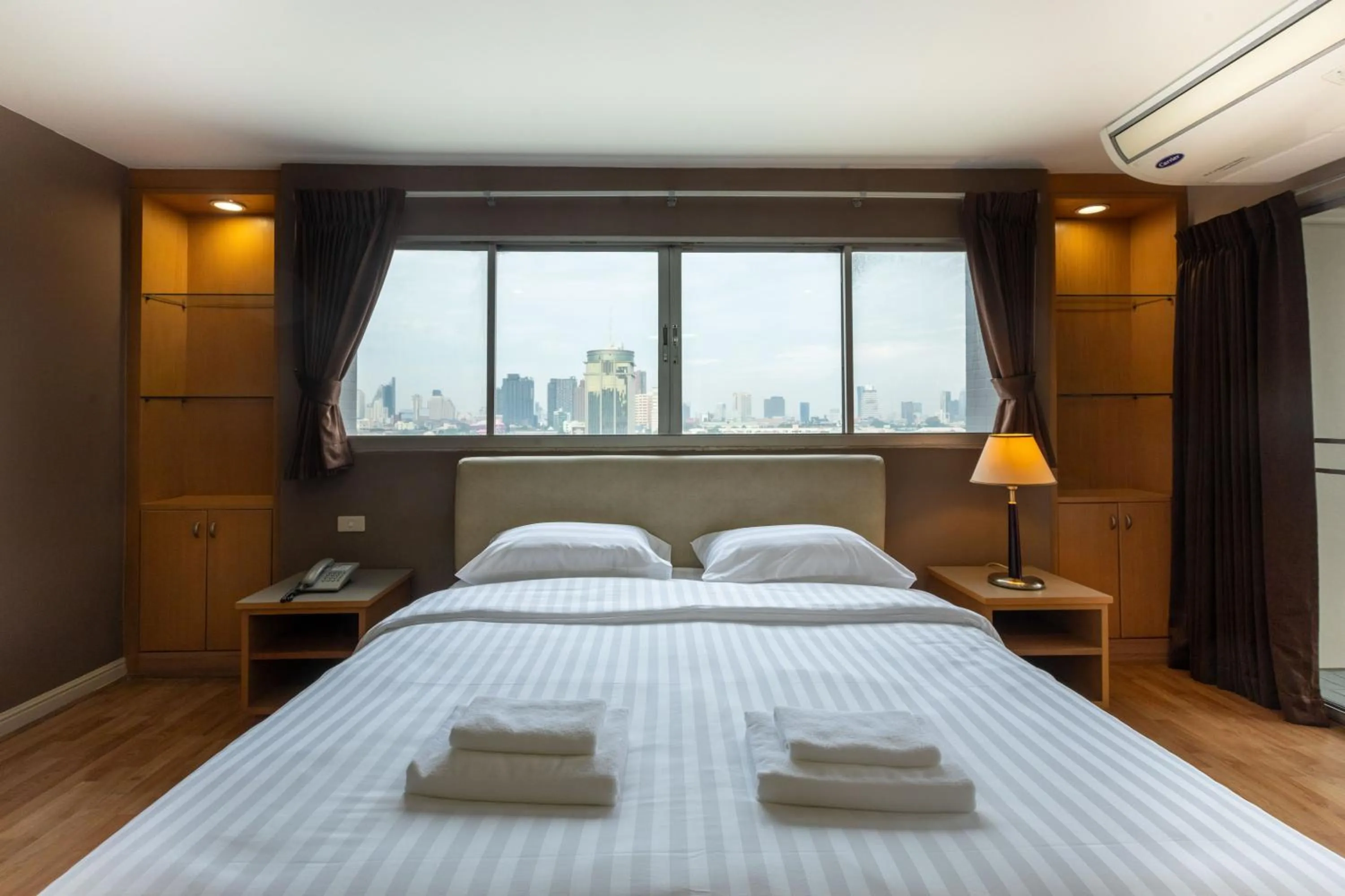 Bed in BU Place Hotel