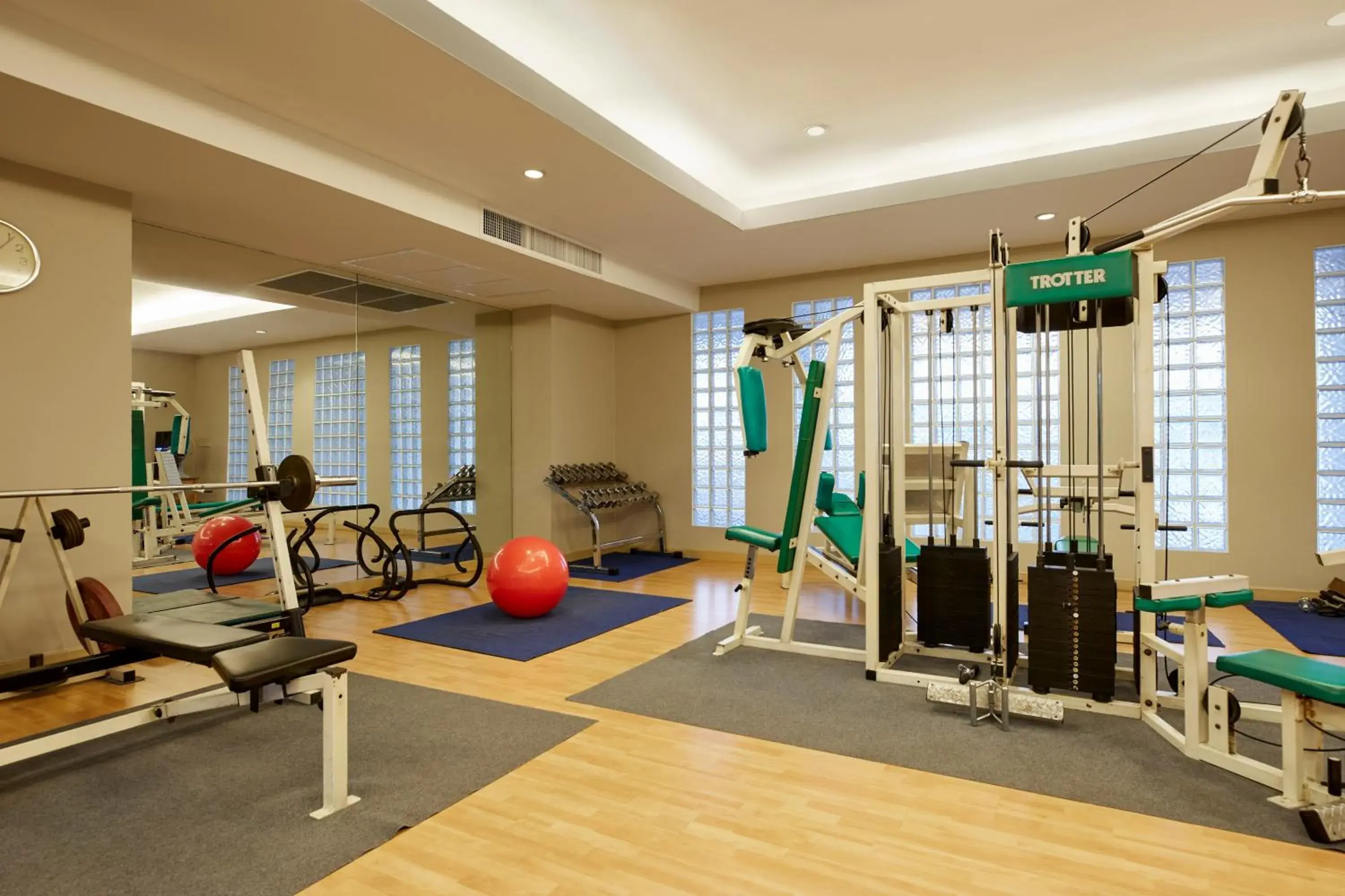 Fitness centre/facilities in BU Place Hotel Fitness centre/facilities in BU Place Hotel