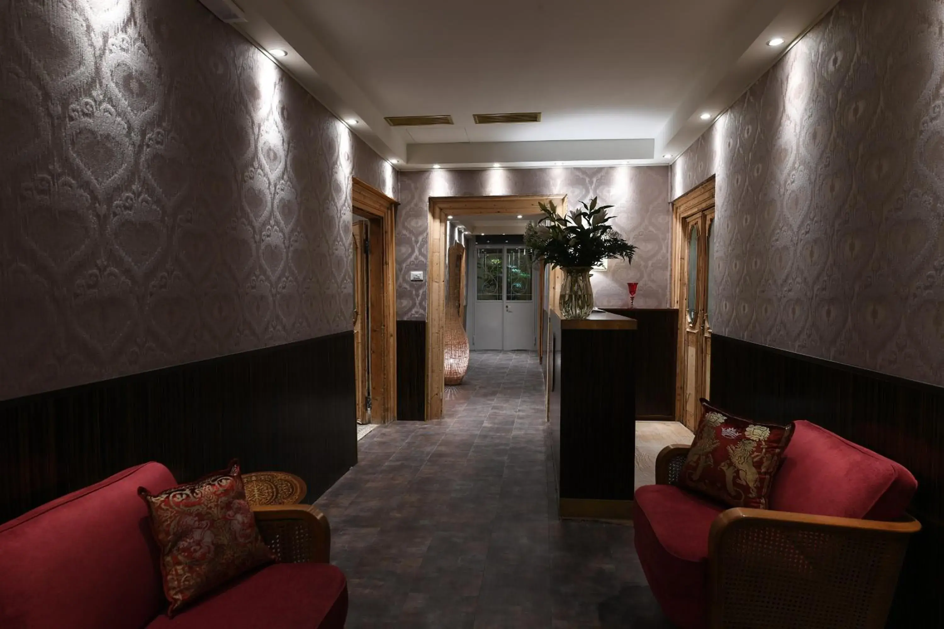 Lobby or reception in Locanda Leon Bianco on the Grand Canal Lobby or reception in Locanda Leon Bianco on the Grand Canal