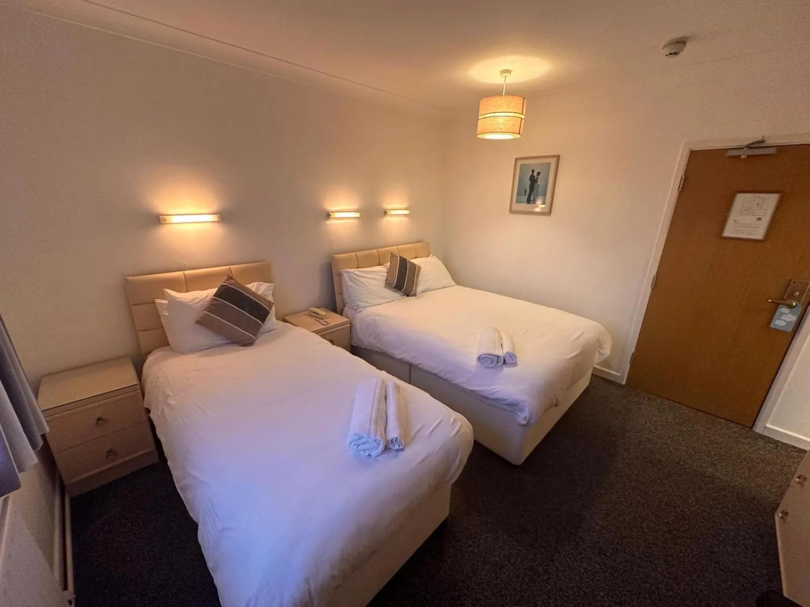 Bed in 281 Hotel & Restaurant