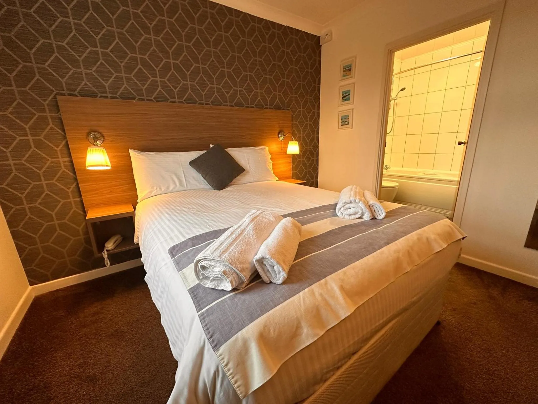 Photo of the whole room, Bed in 281 Hotel & Restaurant