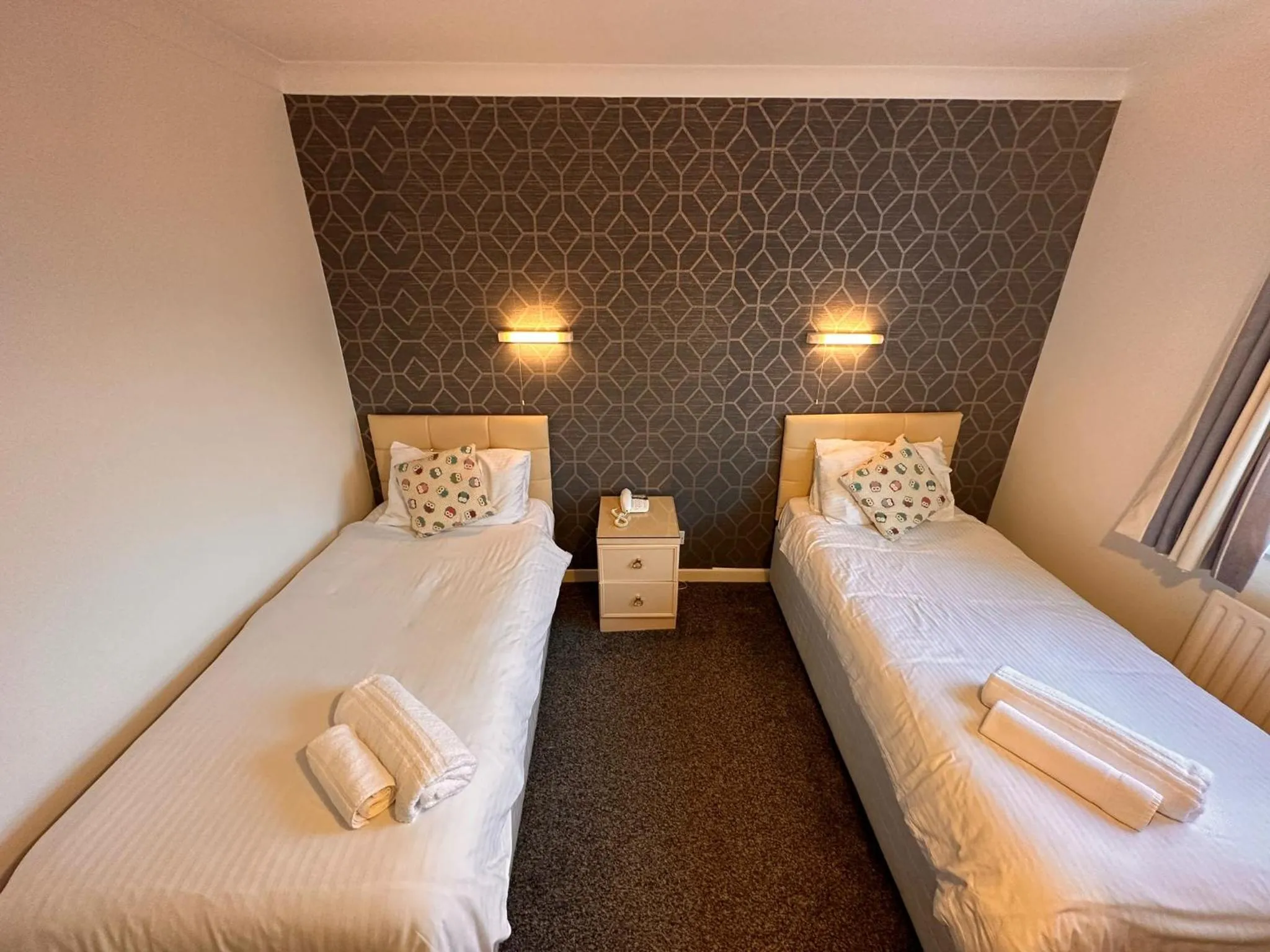 Bed in 281 Hotel & Restaurant