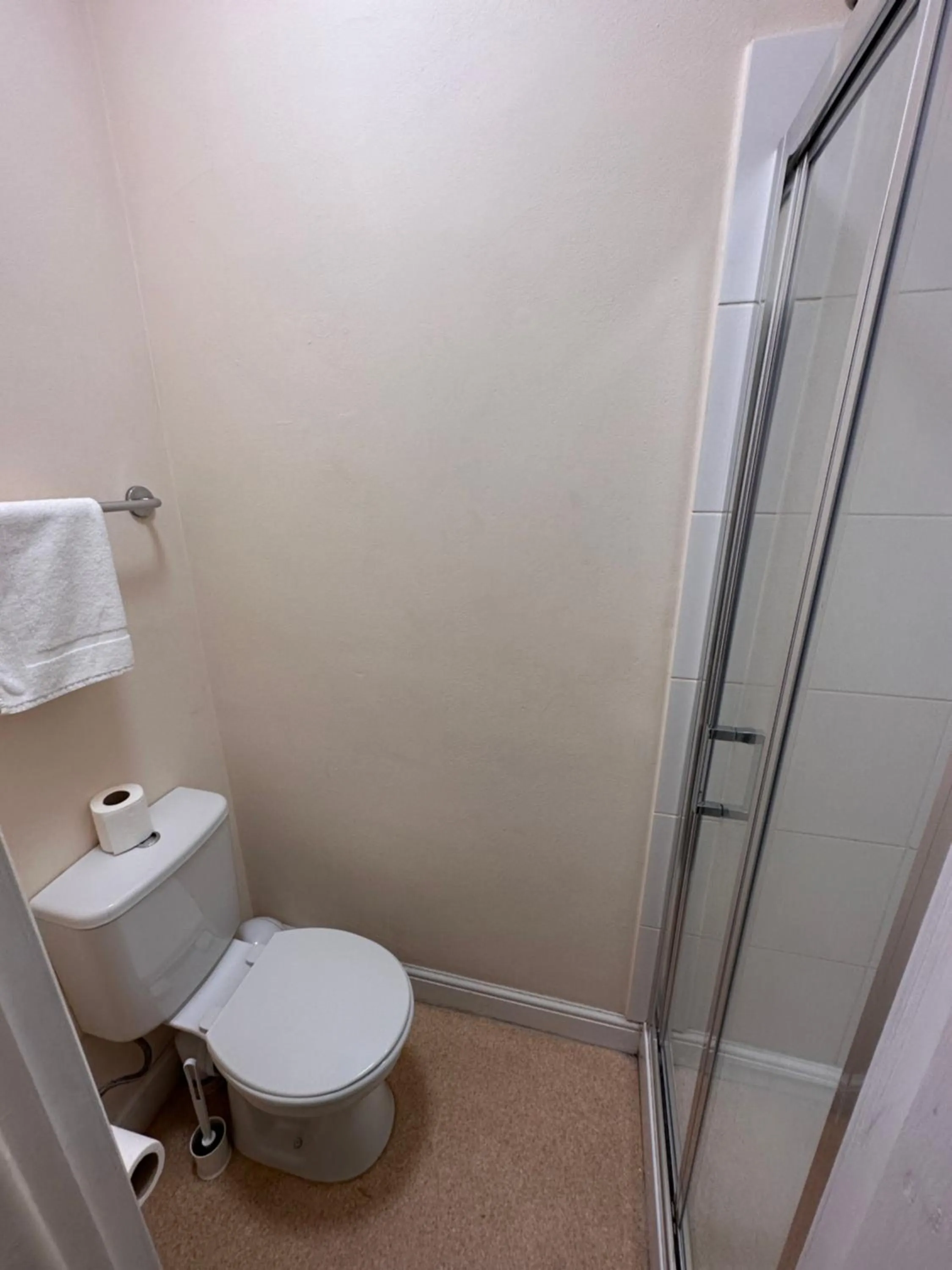 Shower in 281 Hotel & Restaurant