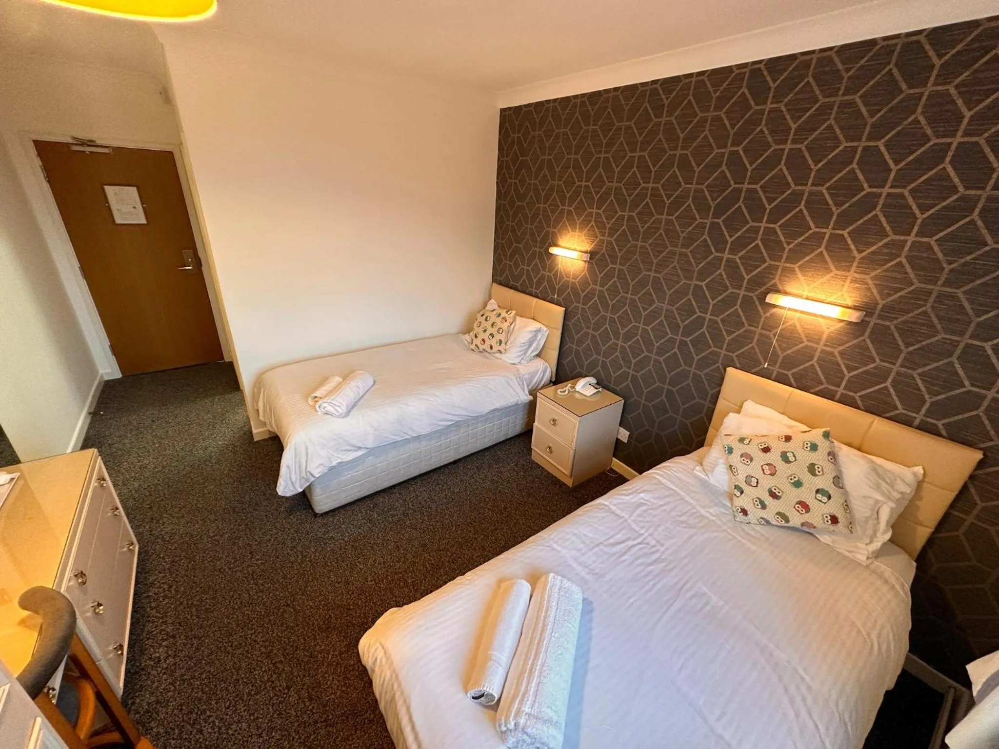 Photo of the whole room, Bed in 281 Hotel & Restaurant