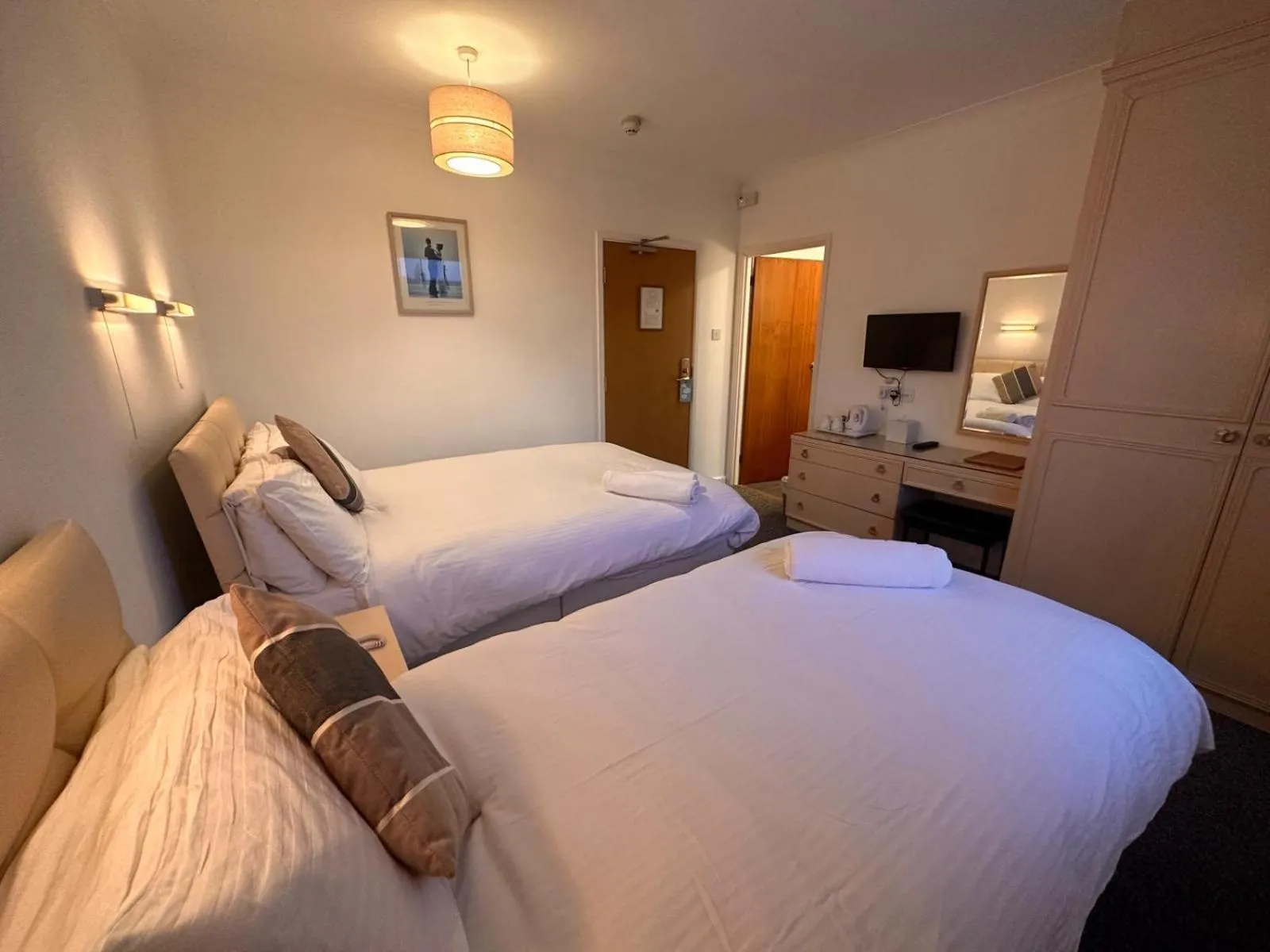 Bed in 281 Hotel & Restaurant