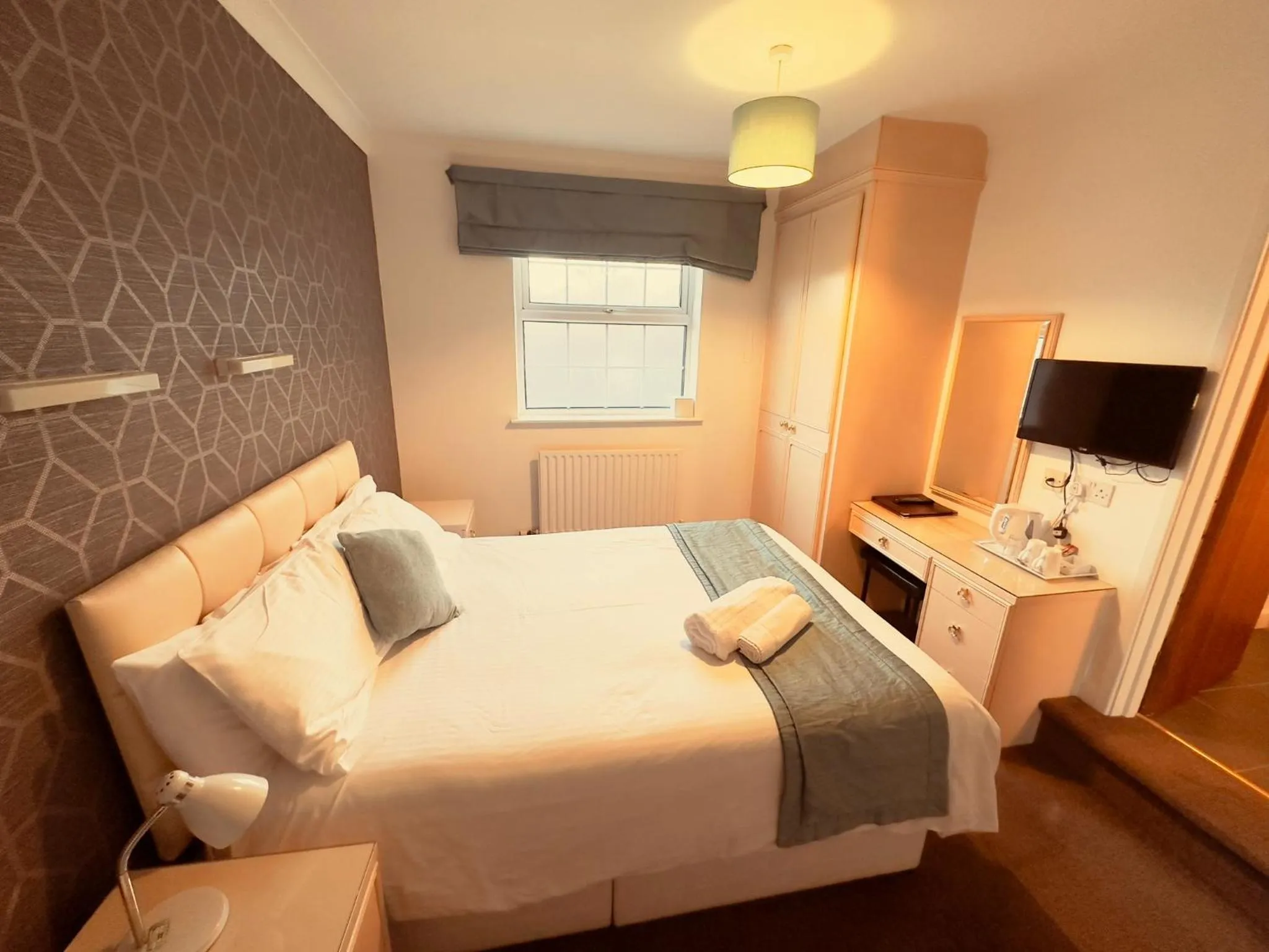 Bed in 281 Hotel & Restaurant