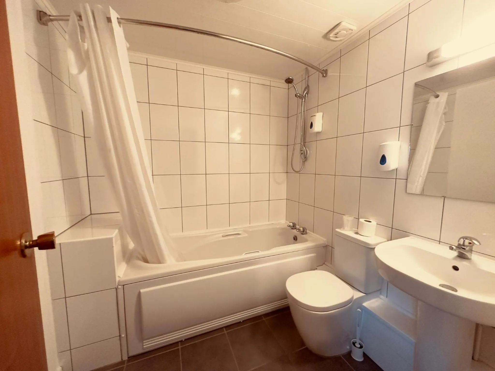 Bathroom in 281 Hotel & Restaurant