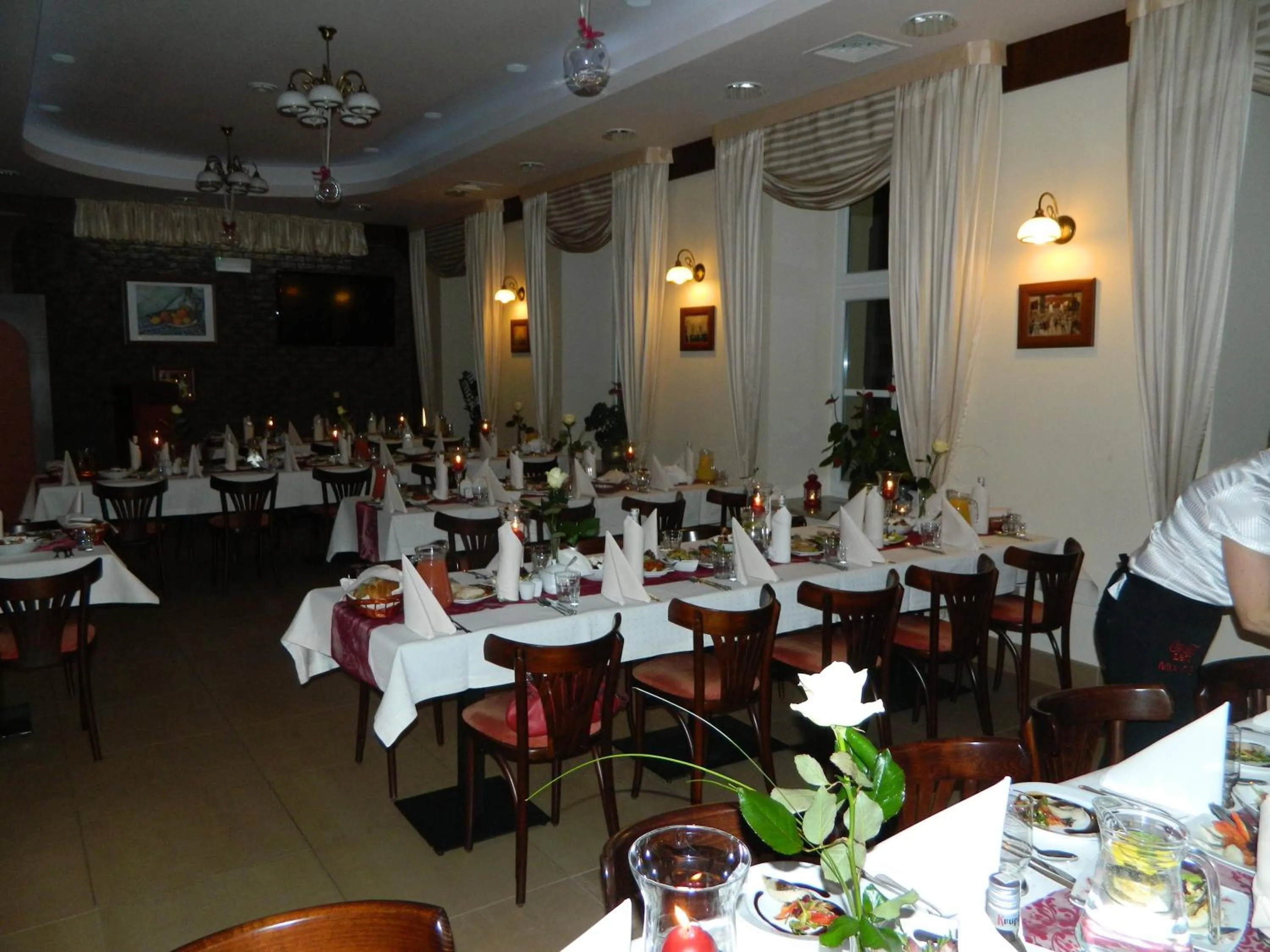 Restaurant/places to eat in Hotel Carskie Koszary