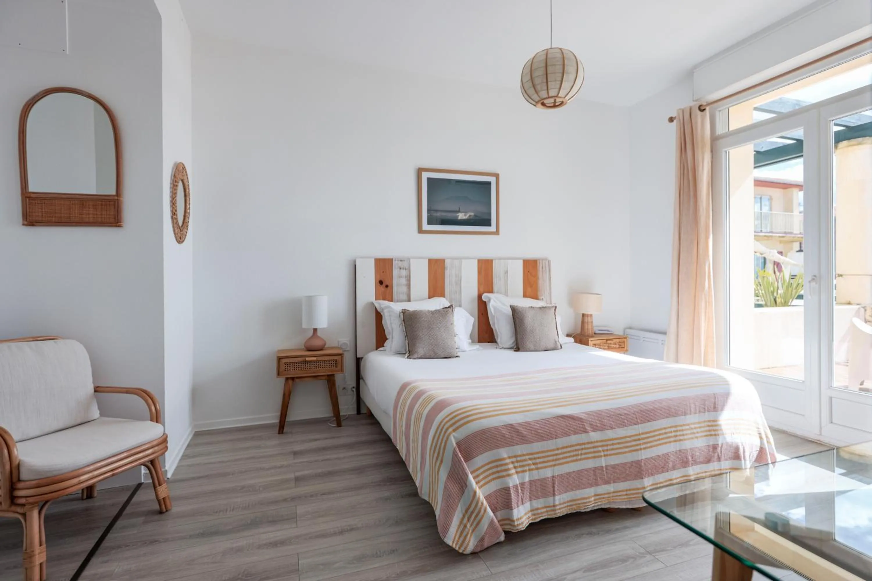 Bed in Hôtel de La Plage