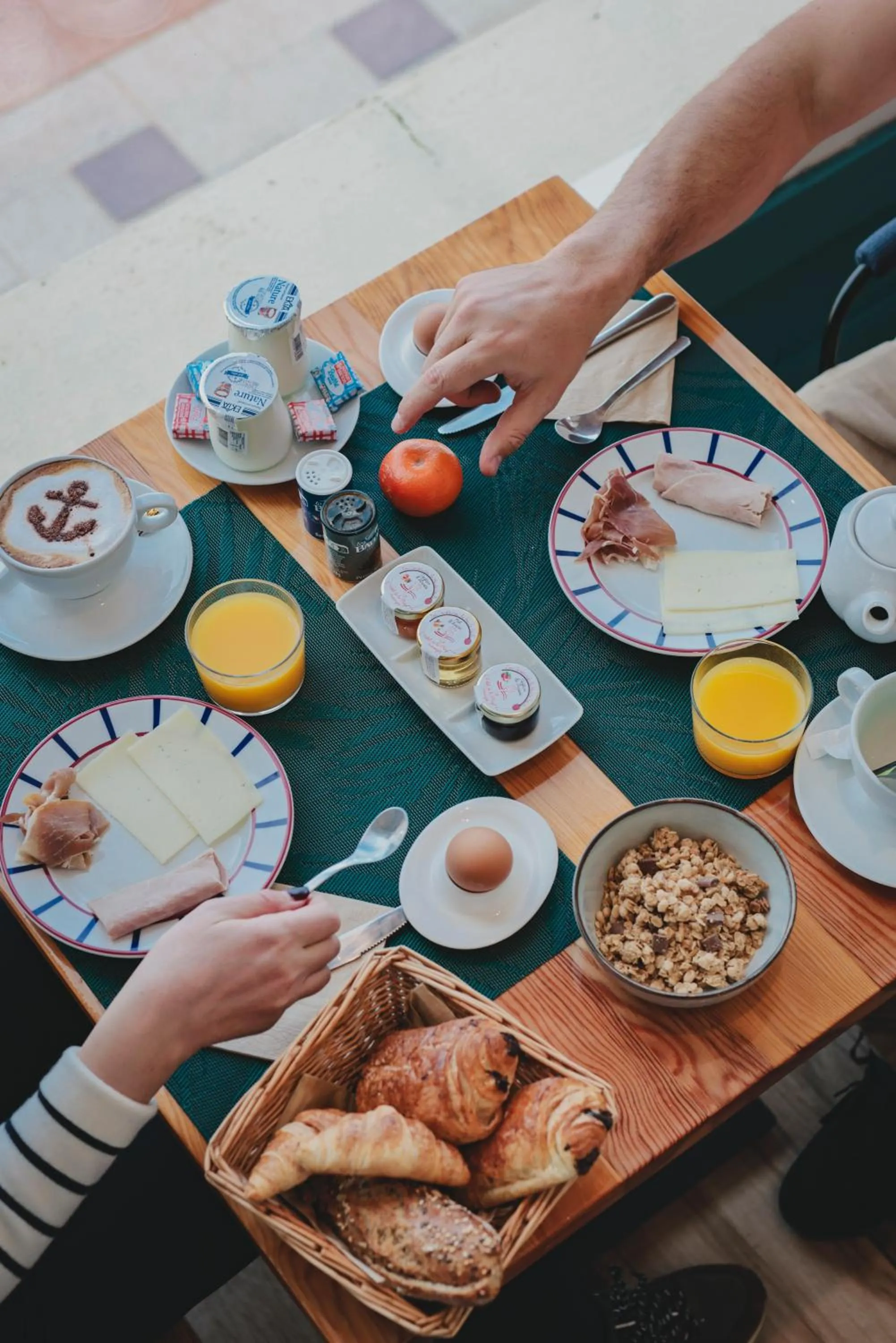 Food and drinks in Hôtel de La Plage