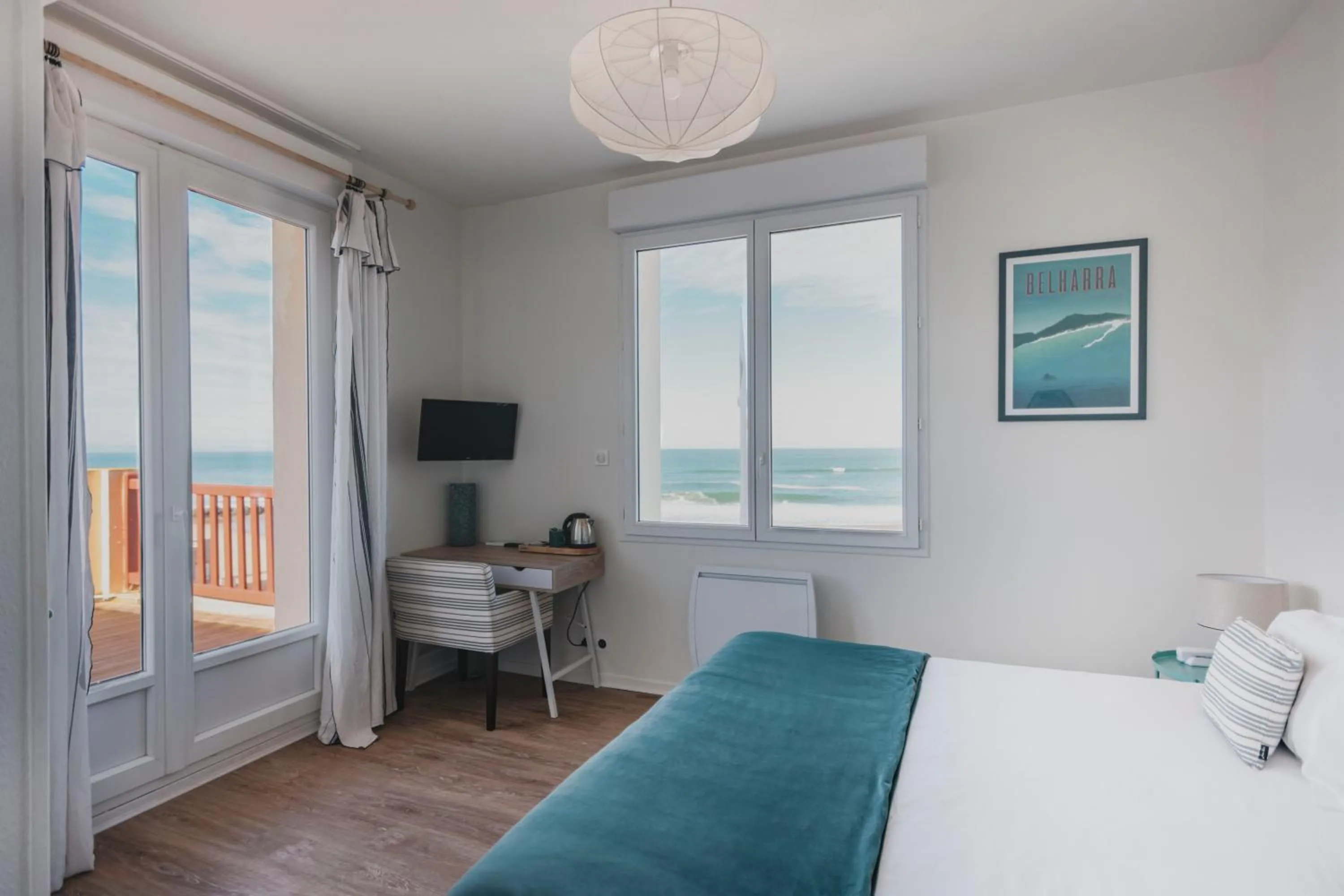 Natural landscape, Bed in Hôtel de La Plage
