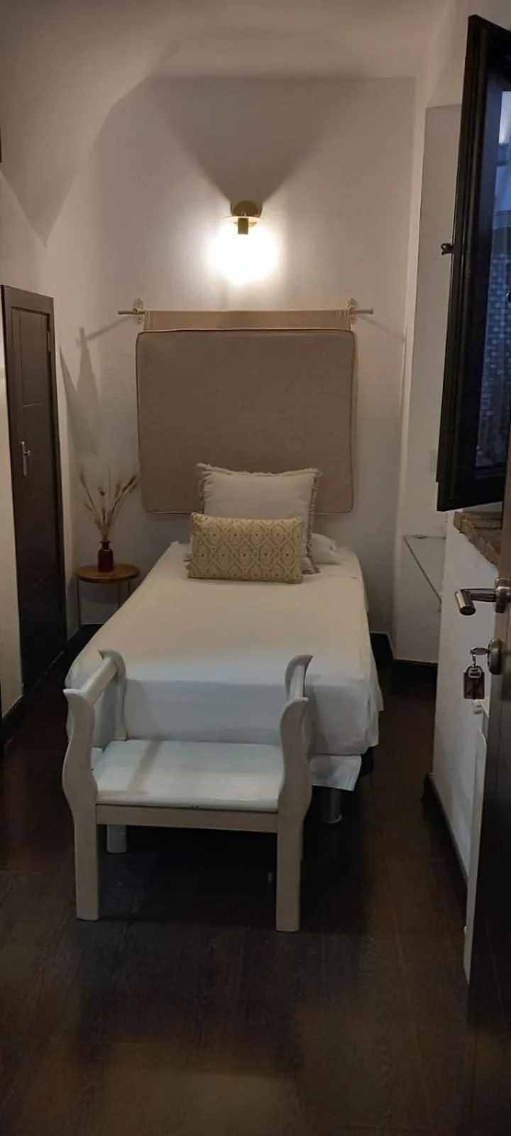 Bed in HOTEL BOUTIQUE ALMA ANDALUSí