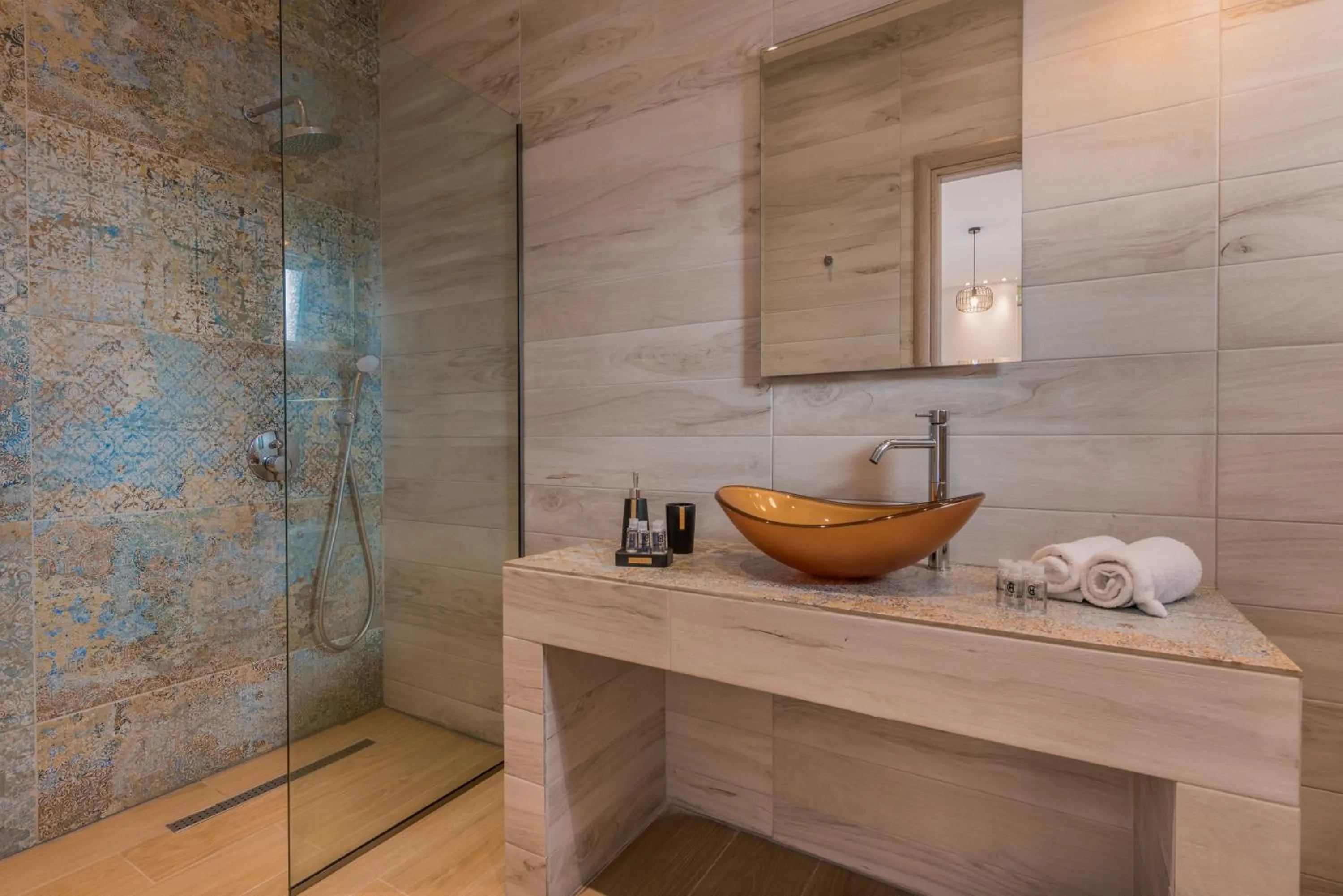 Shower in Aeolos Boutique Hotel & Suites