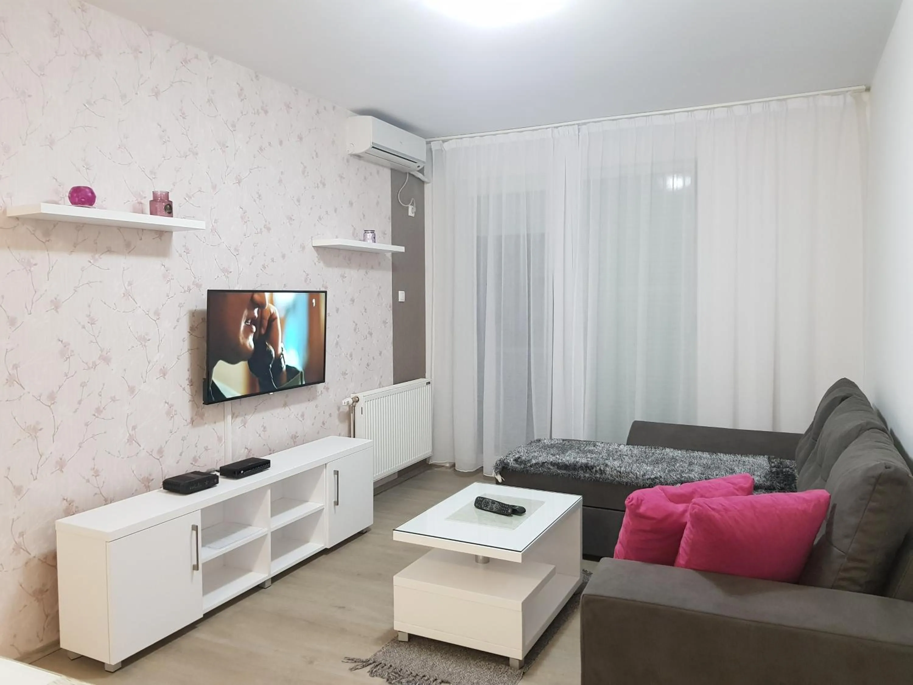 TV and multimedia in Apartment GEA 18