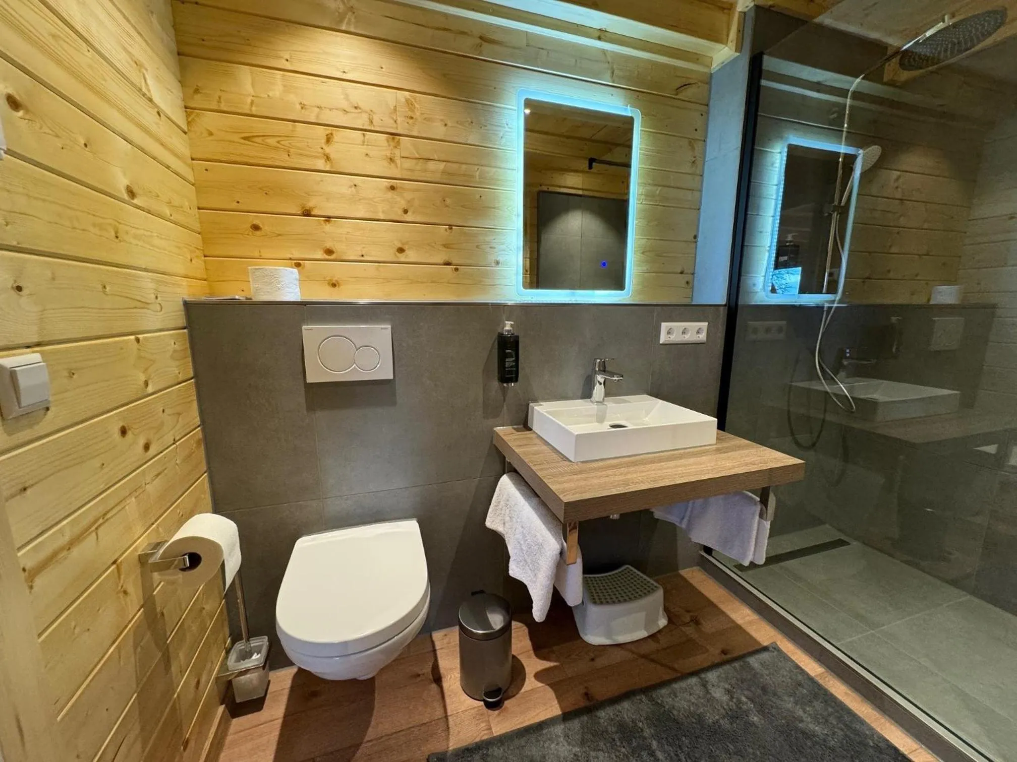 Shower in Hotel Hochfirst