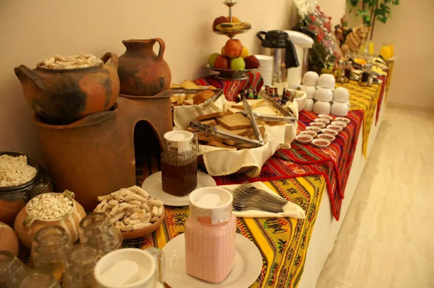 Buffet breakfast in Sol Plaza Hotel Buffet breakfast in Sol Plaza Hotel