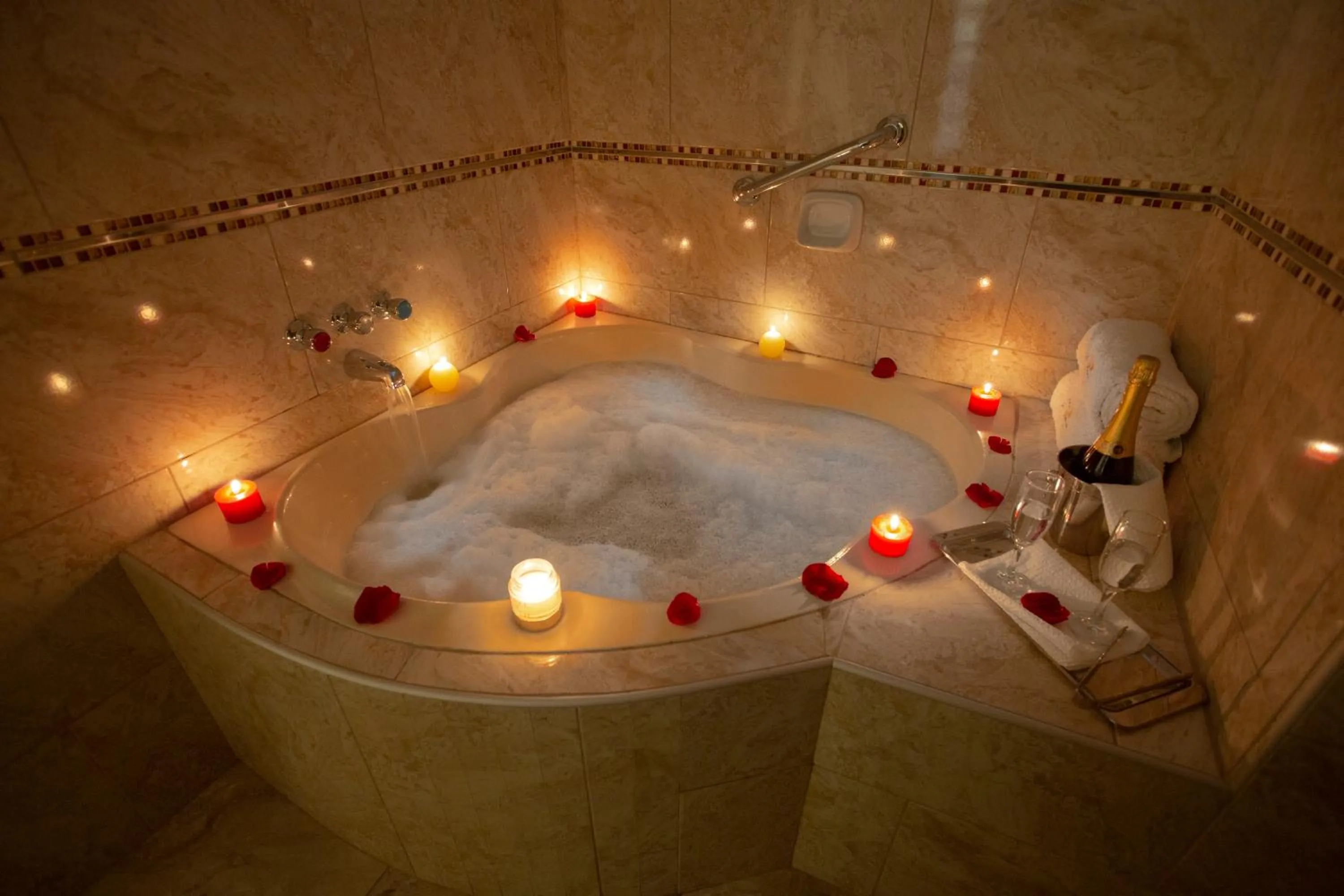 Massage in Sol Plaza Hotel