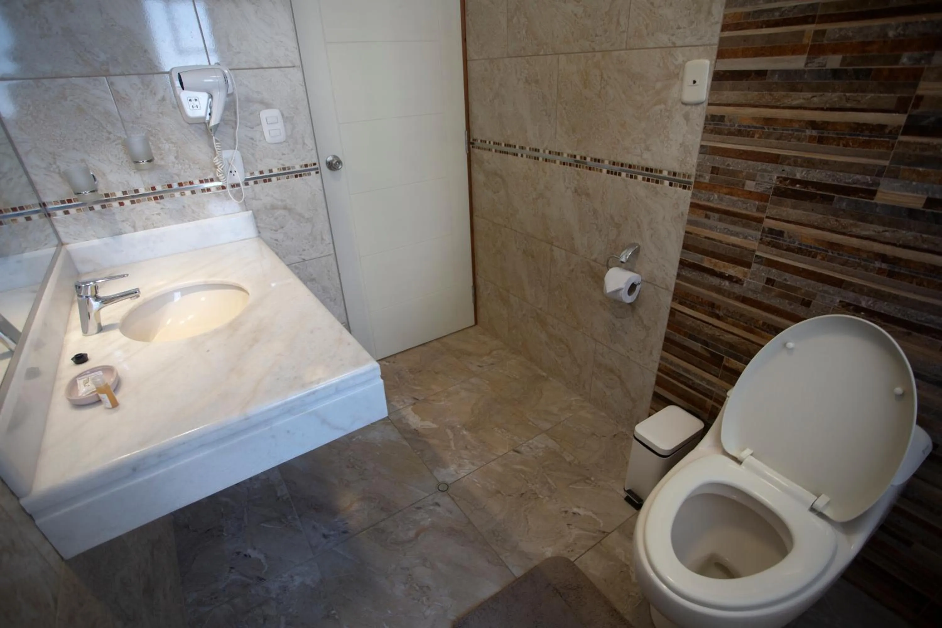 Bathroom in Sol Plaza Hotel