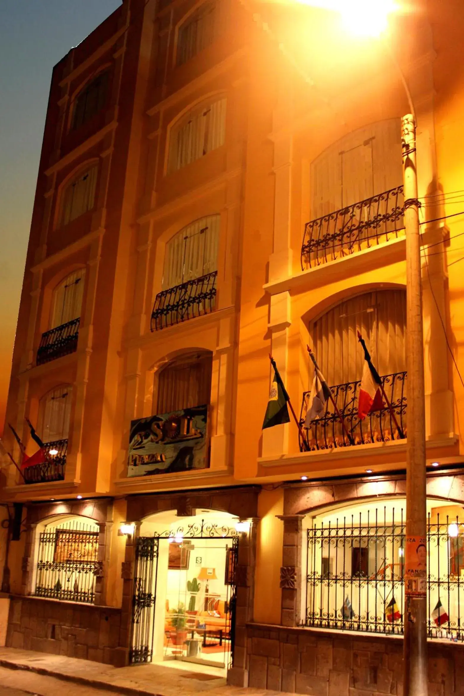 Facade/entrance in Sol Plaza Hotel Facade/entrance in Sol Plaza Hotel