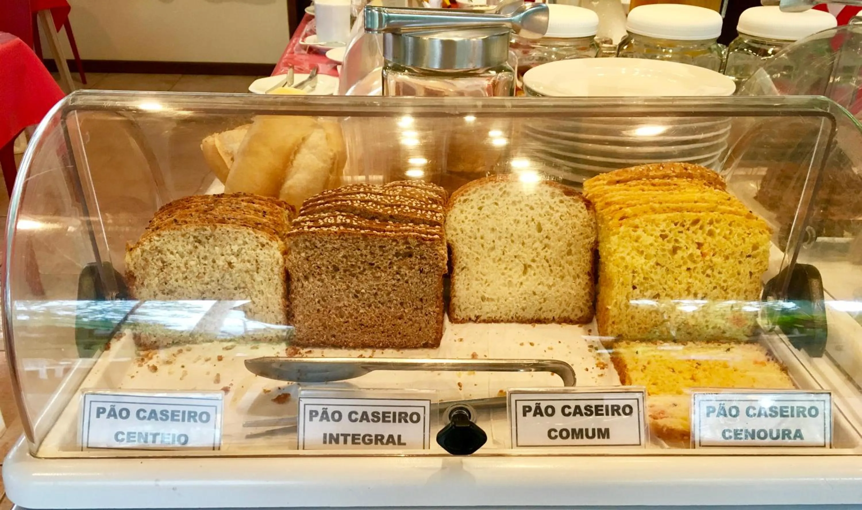 Buffet breakfast in Complexo de Pousadas Caraguatá