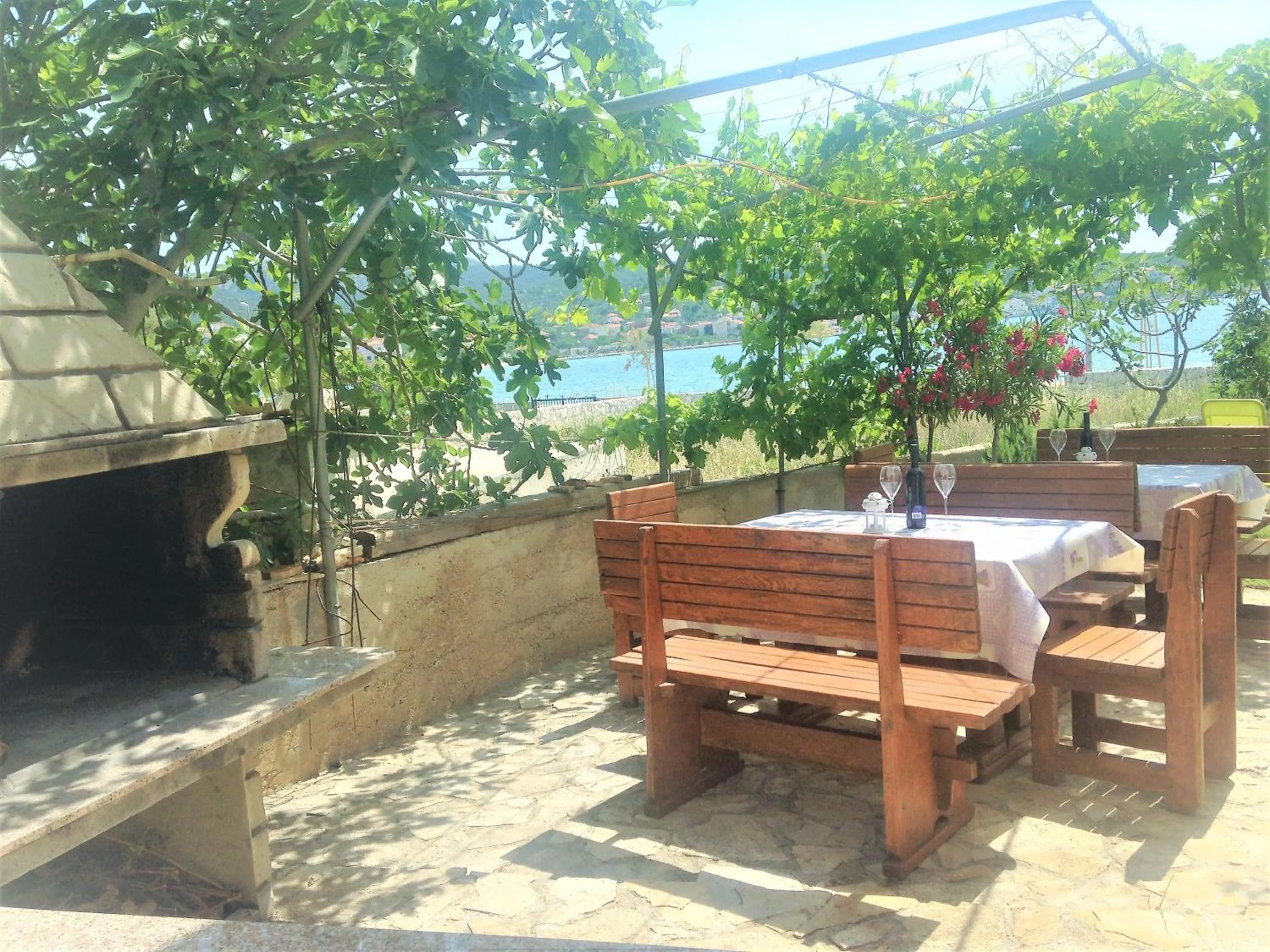 APARTMANI LIDIJA VINIŠČE