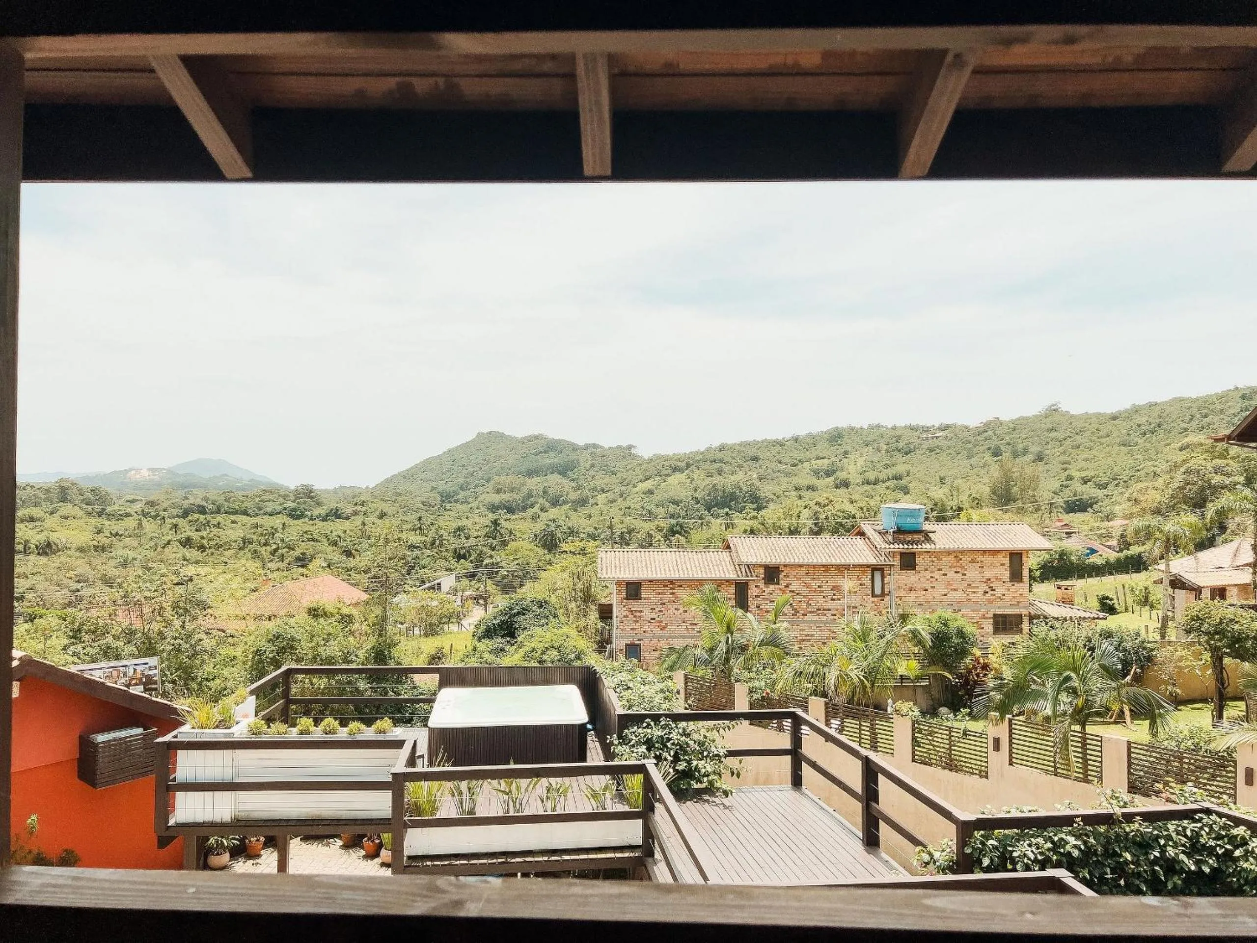 Mountain view in Pousada Solar dos Lírios - Praia do Rosa