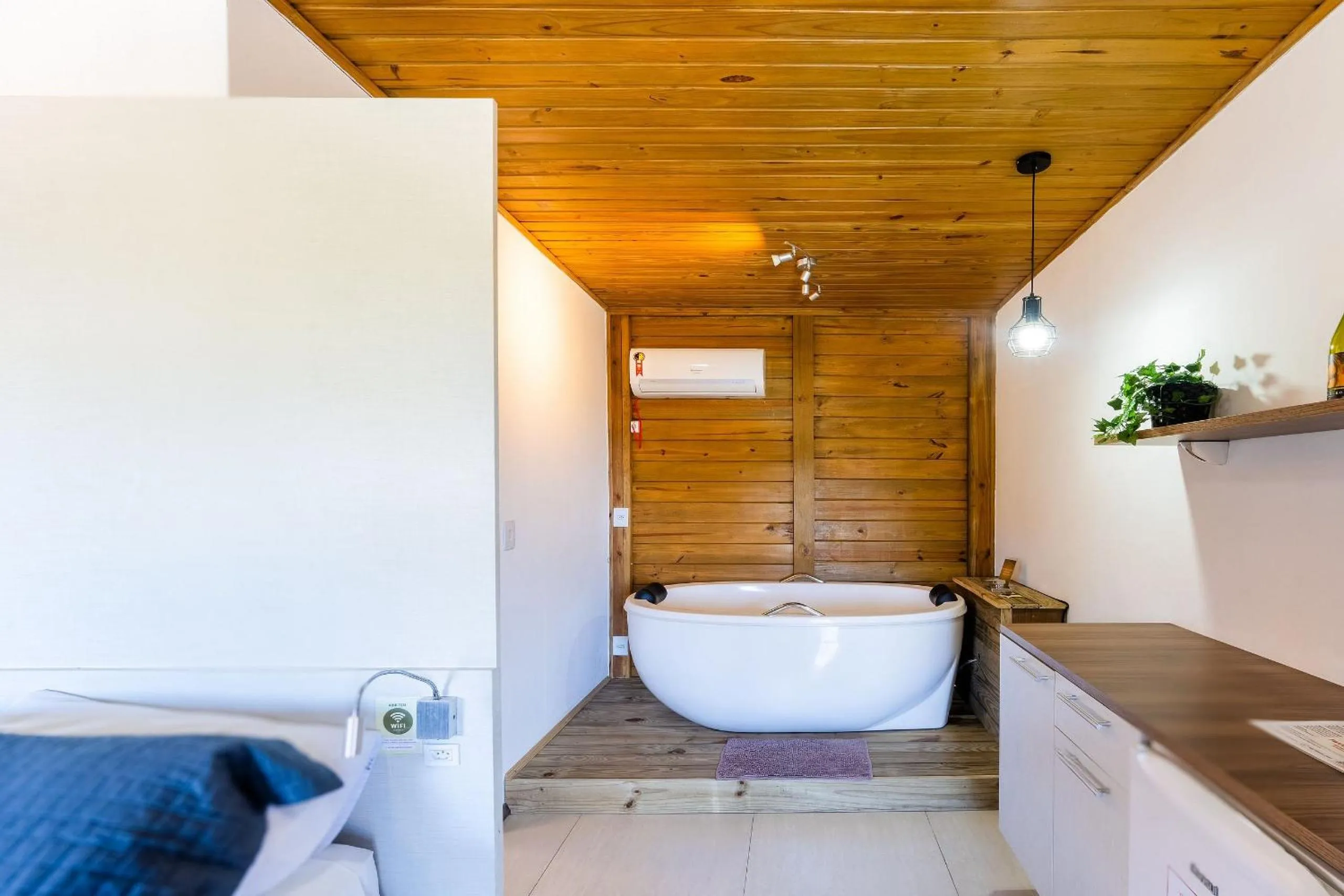 Hot Tub in Pousada Solar dos Lírios - Praia do Rosa