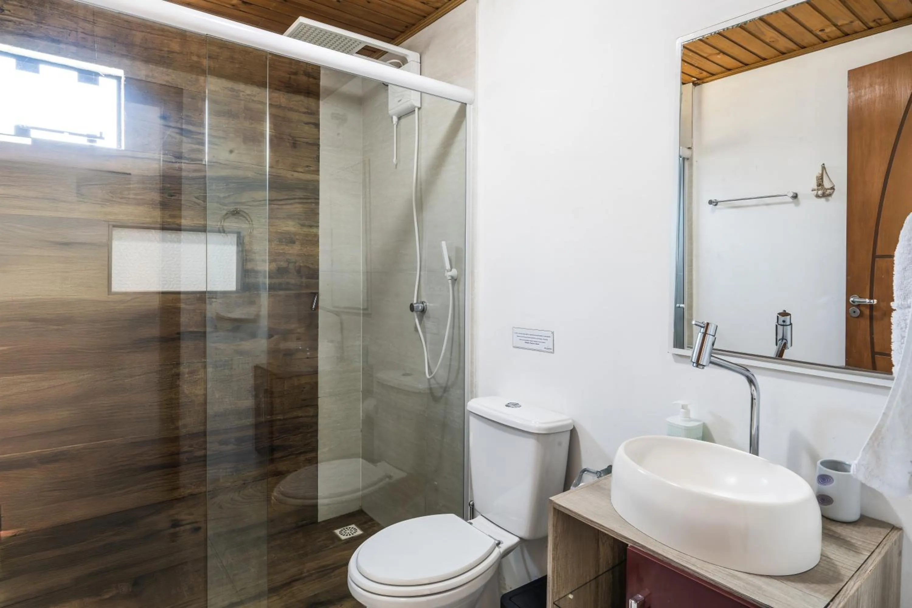 Bathroom in Pousada Solar dos Lírios - Praia do Rosa