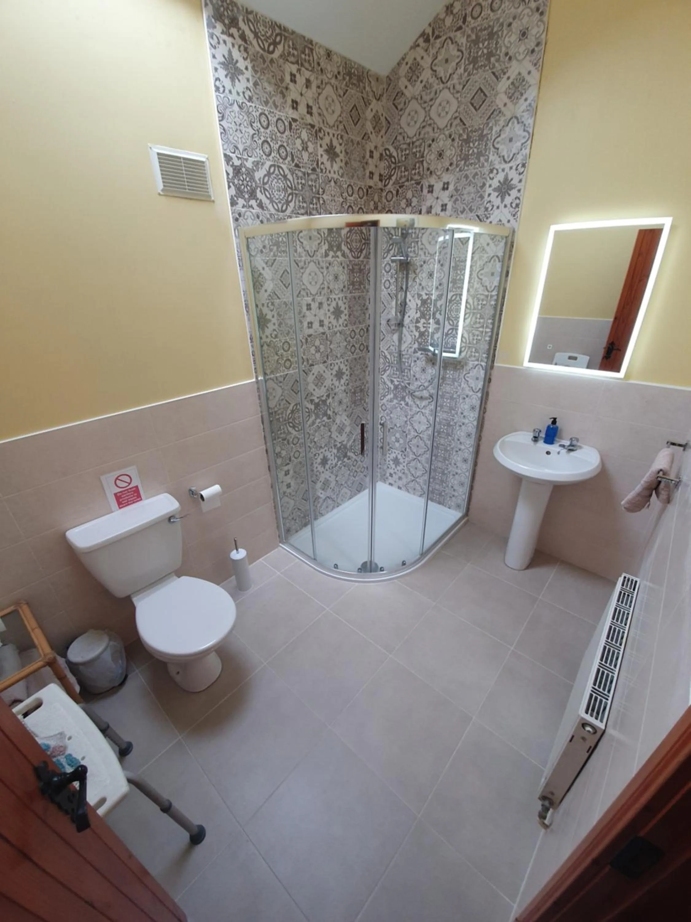 Shower in Slane Farm Hostel, Cottages and Camping