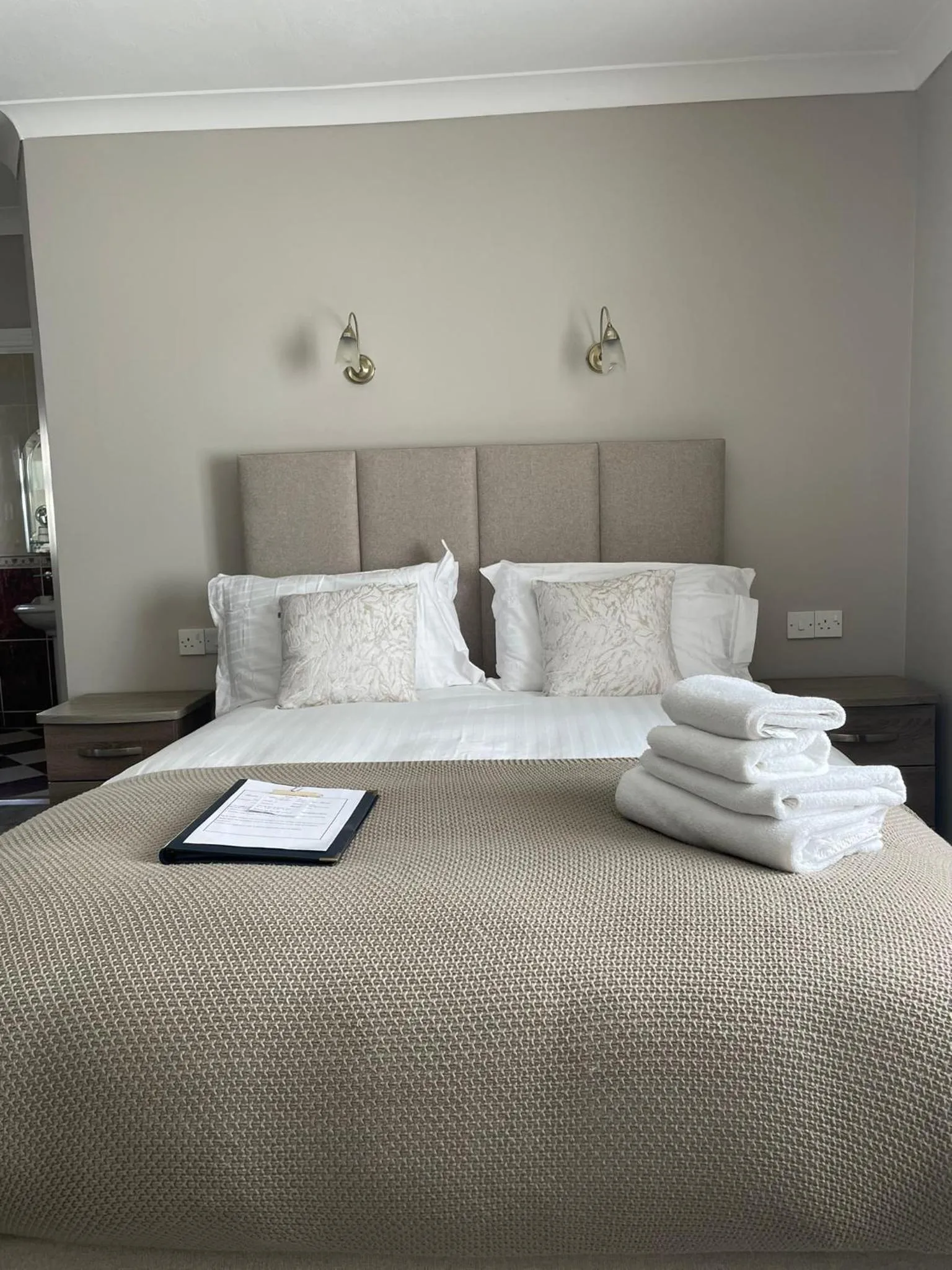 Bed in Glasha Meadows Accommodation