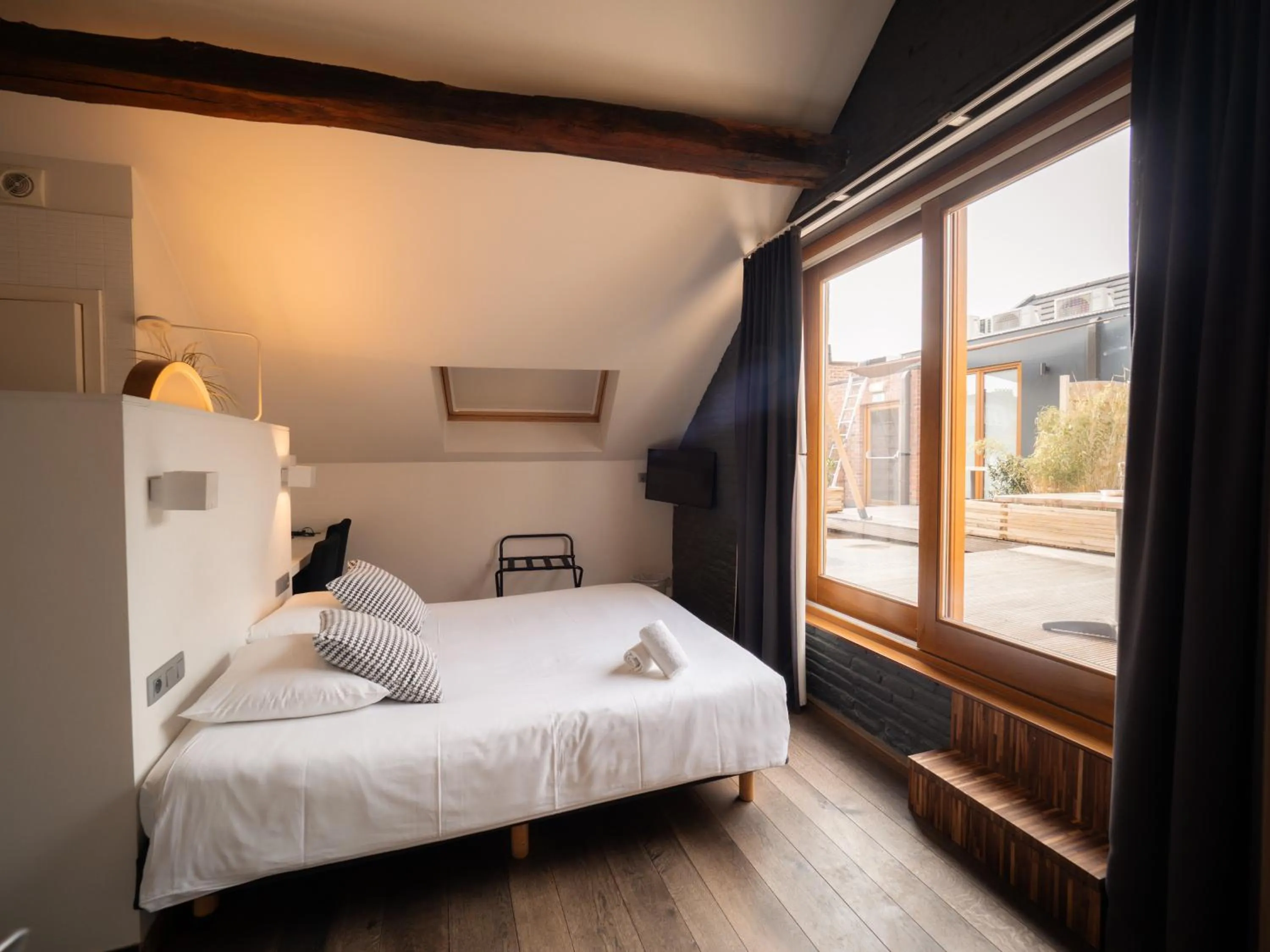 Balcony/Terrace, Bed in Hotel De Groene Hendrickx