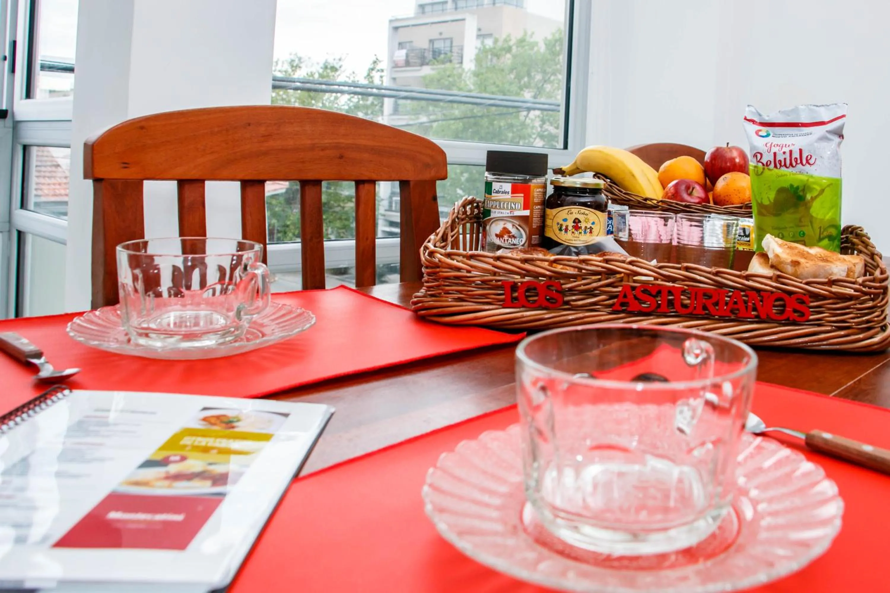 Continental breakfast in Los Asturianos APART amentos 1 y 2 Mar del Plata