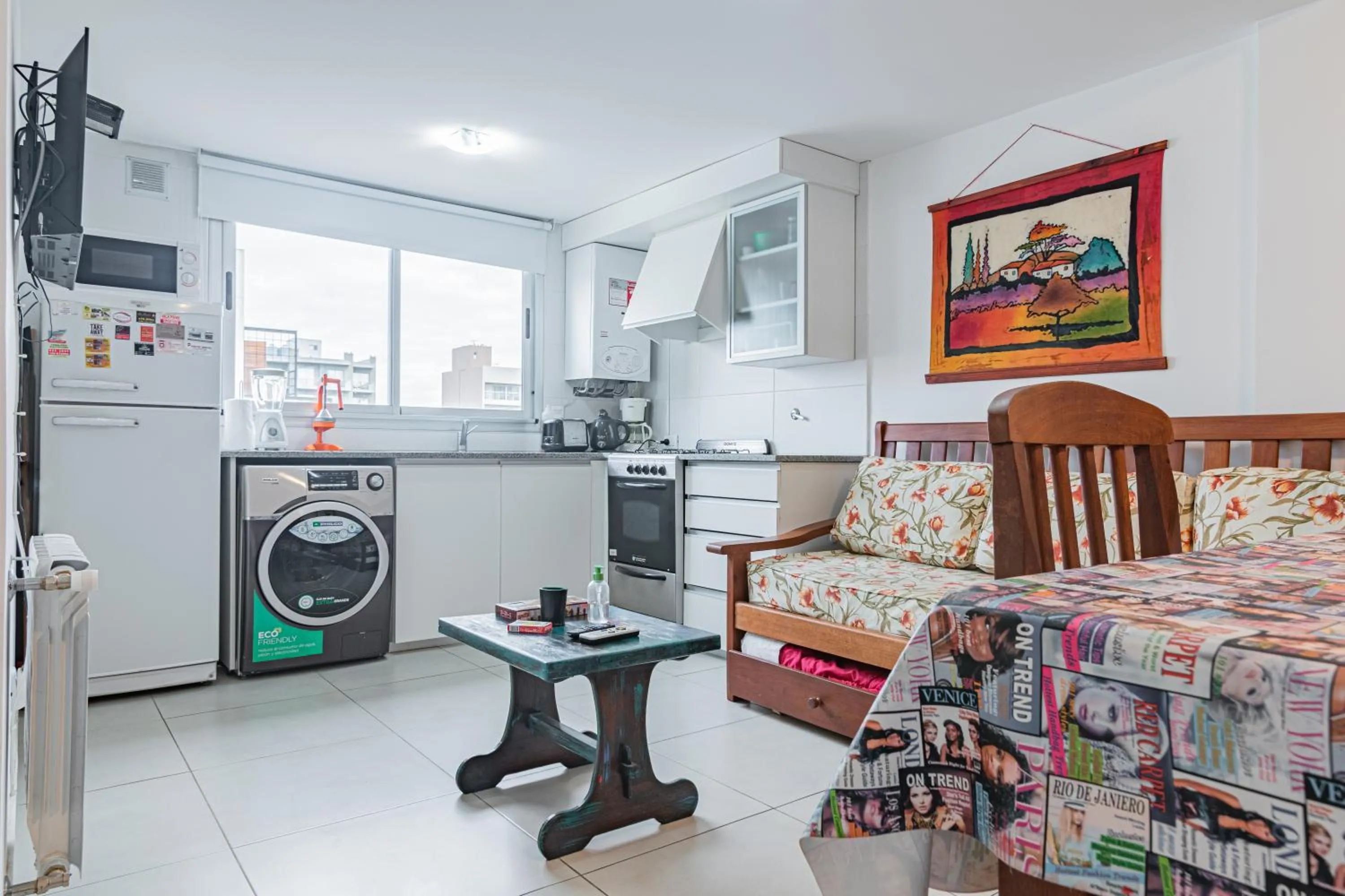 Kitchen or kitchenette, Bed in Los Asturianos APART amentos 1 y 2 Mar del Plata