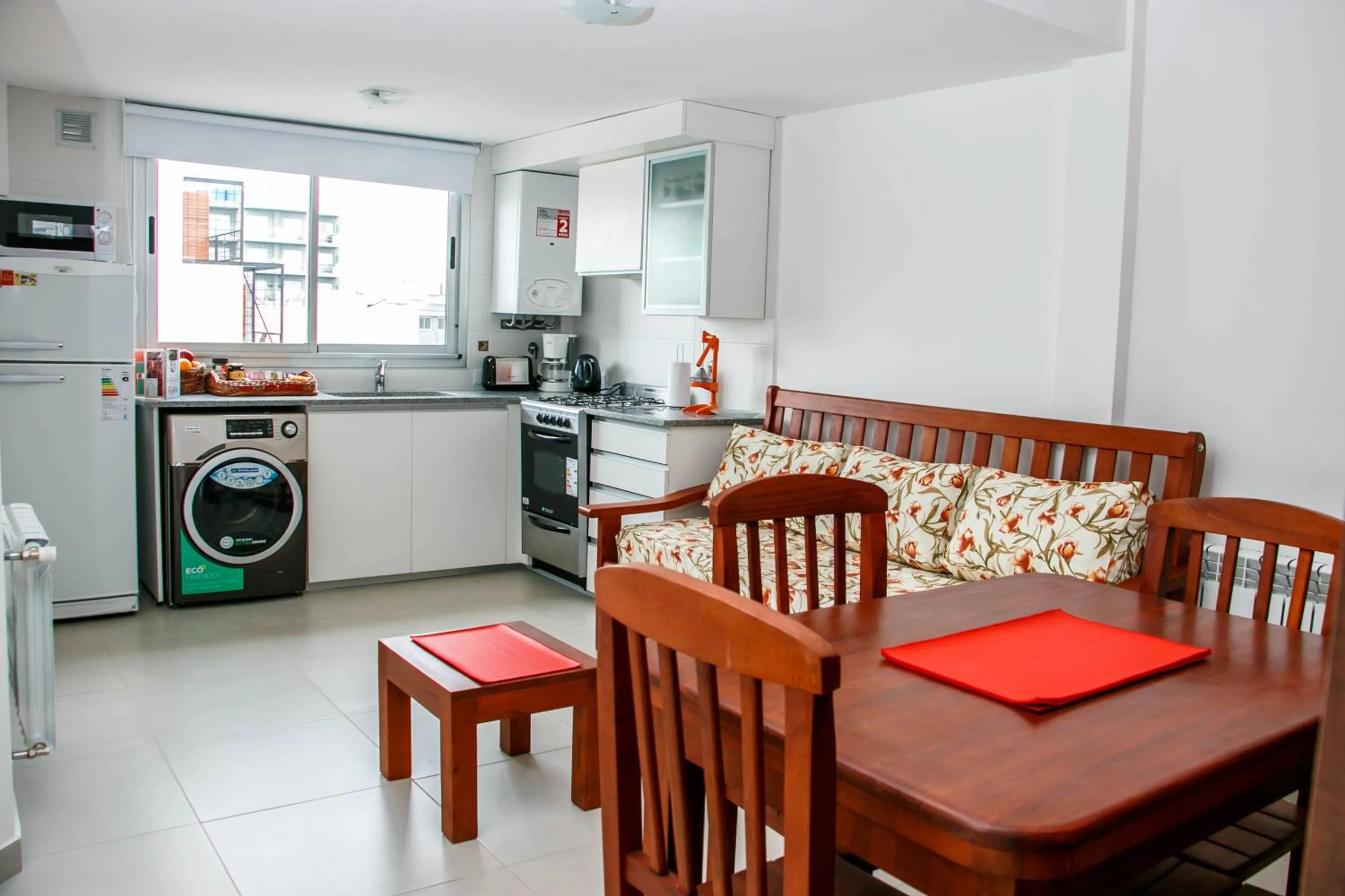 Communal kitchen in Los Asturianos APART amentos 1 y 2 Mar del Plata