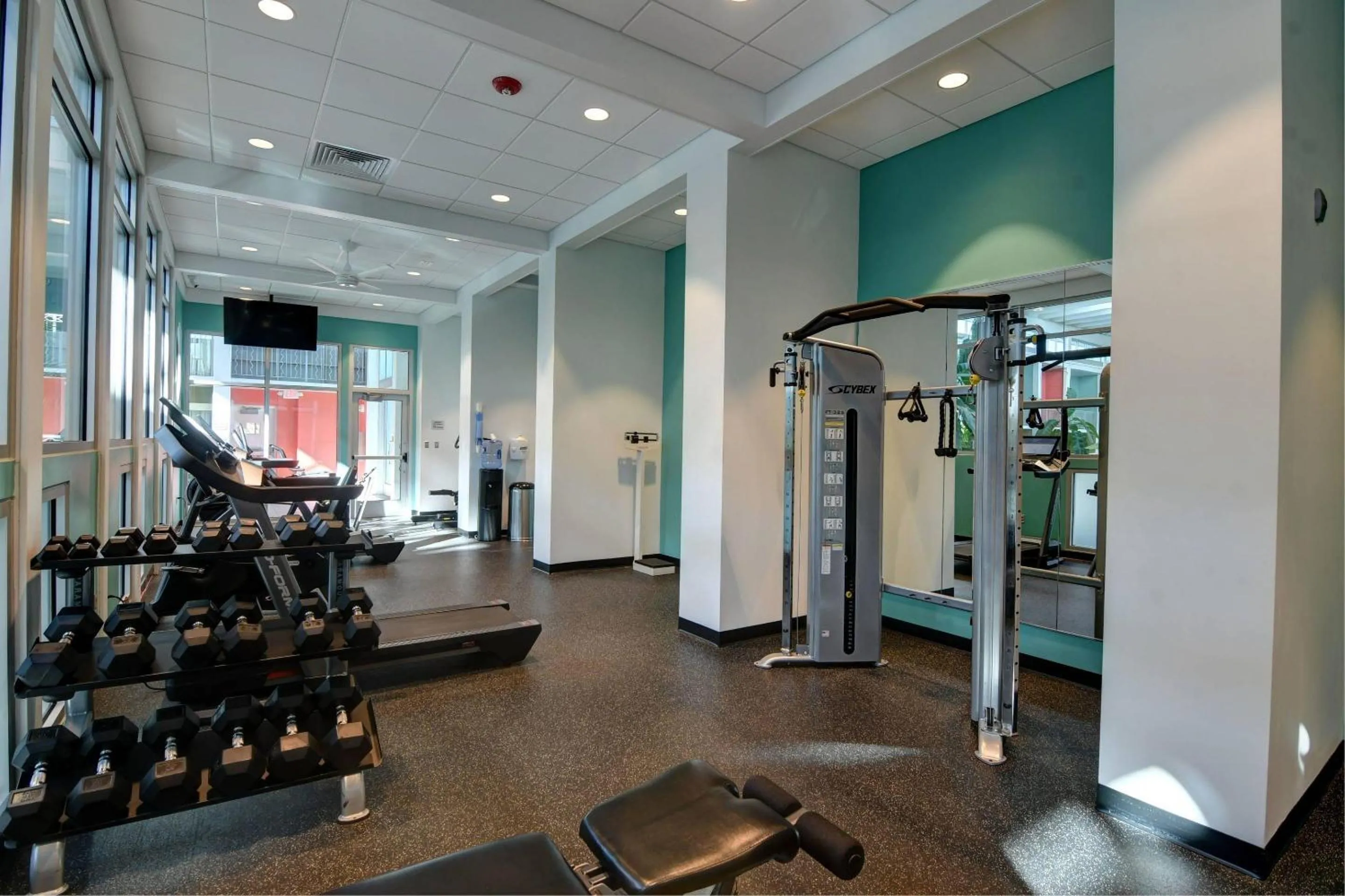 Fitness centre/facilities in Oasis Hotel and Conv Center, an Ascend Collection Hotel