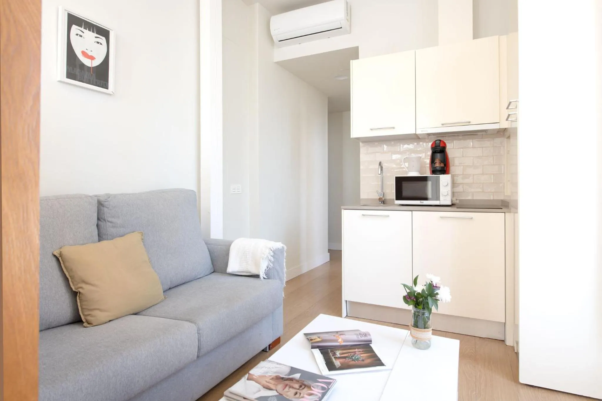 Kitchen or kitchenette in Ópera Apartments Alameda