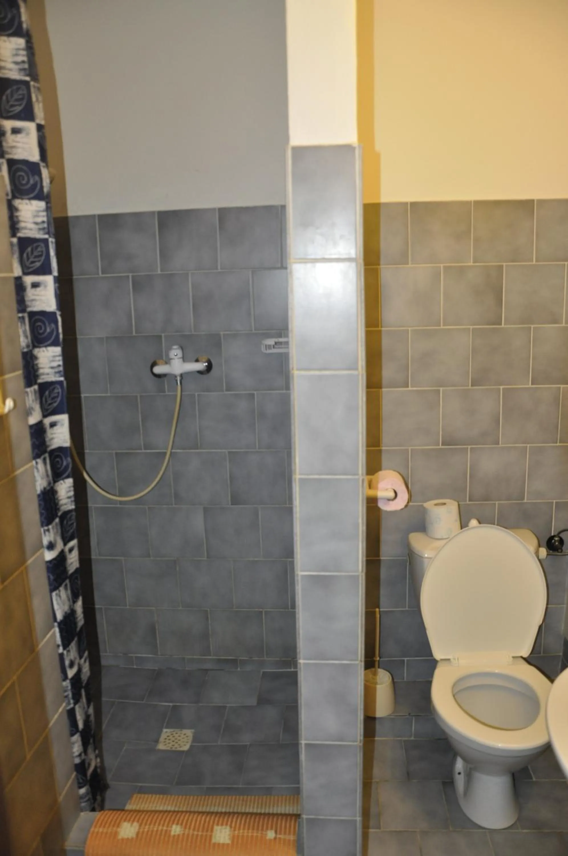 Bathroom in Pension Sparta