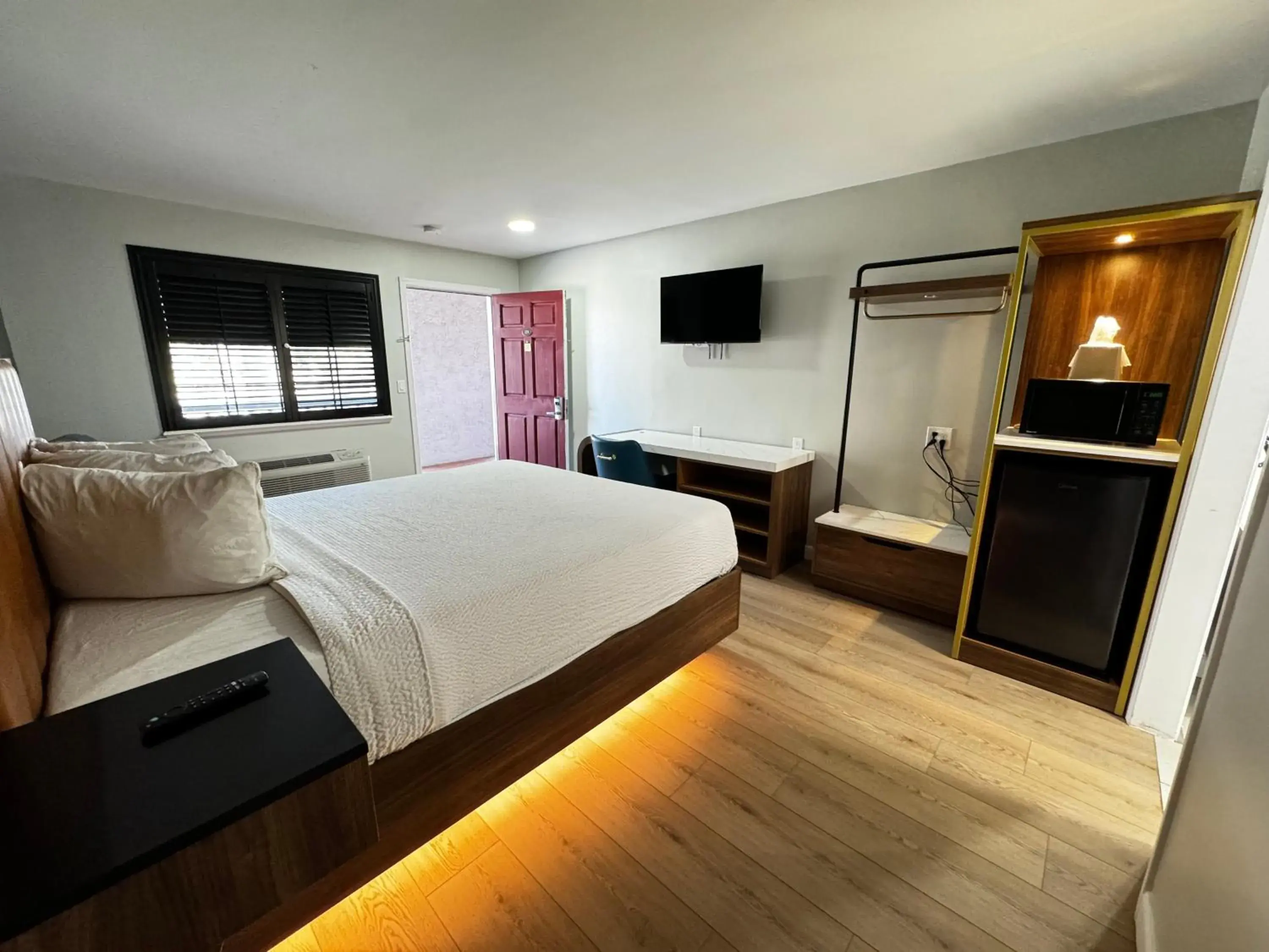 Bed in SureStay by Best Western Morgan Hill Bed in SureStay by Best Western Morgan Hill