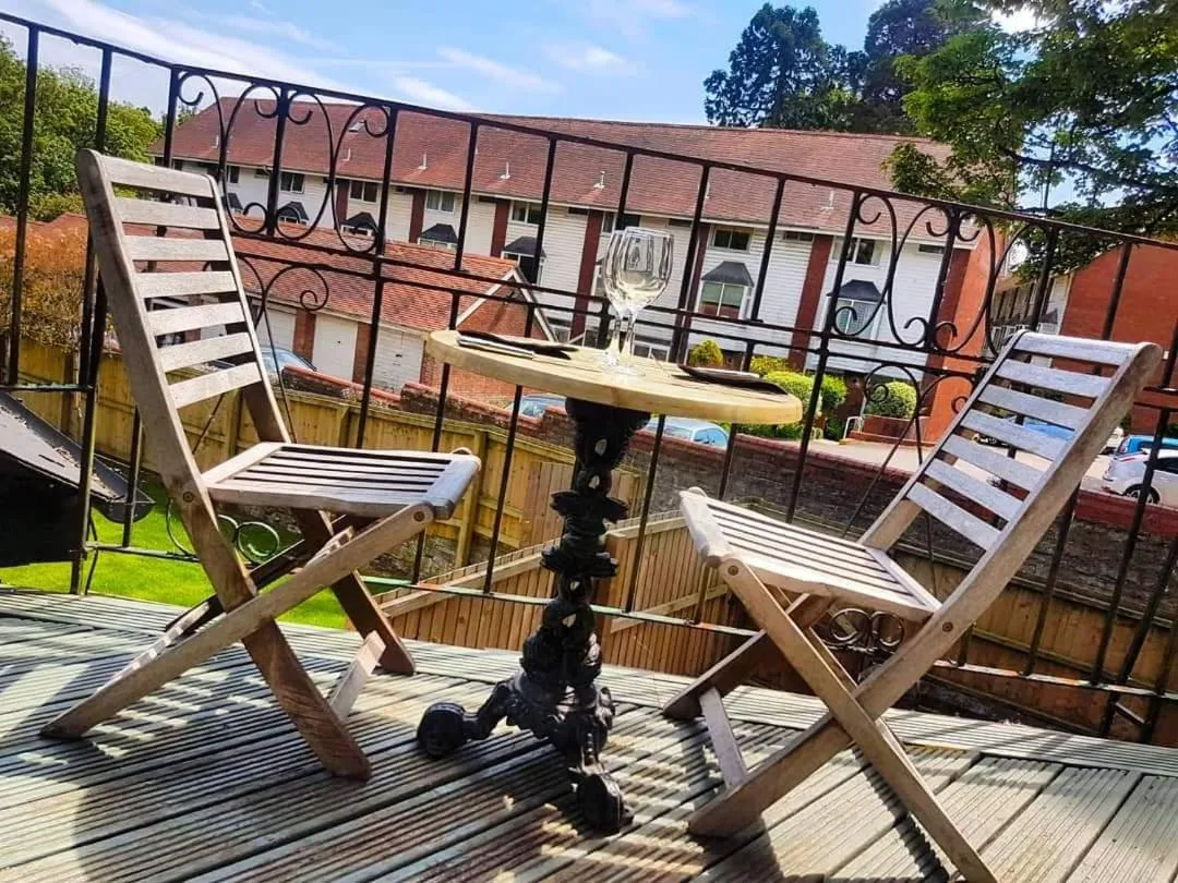 Balcony/Terrace in Glendale Hotel