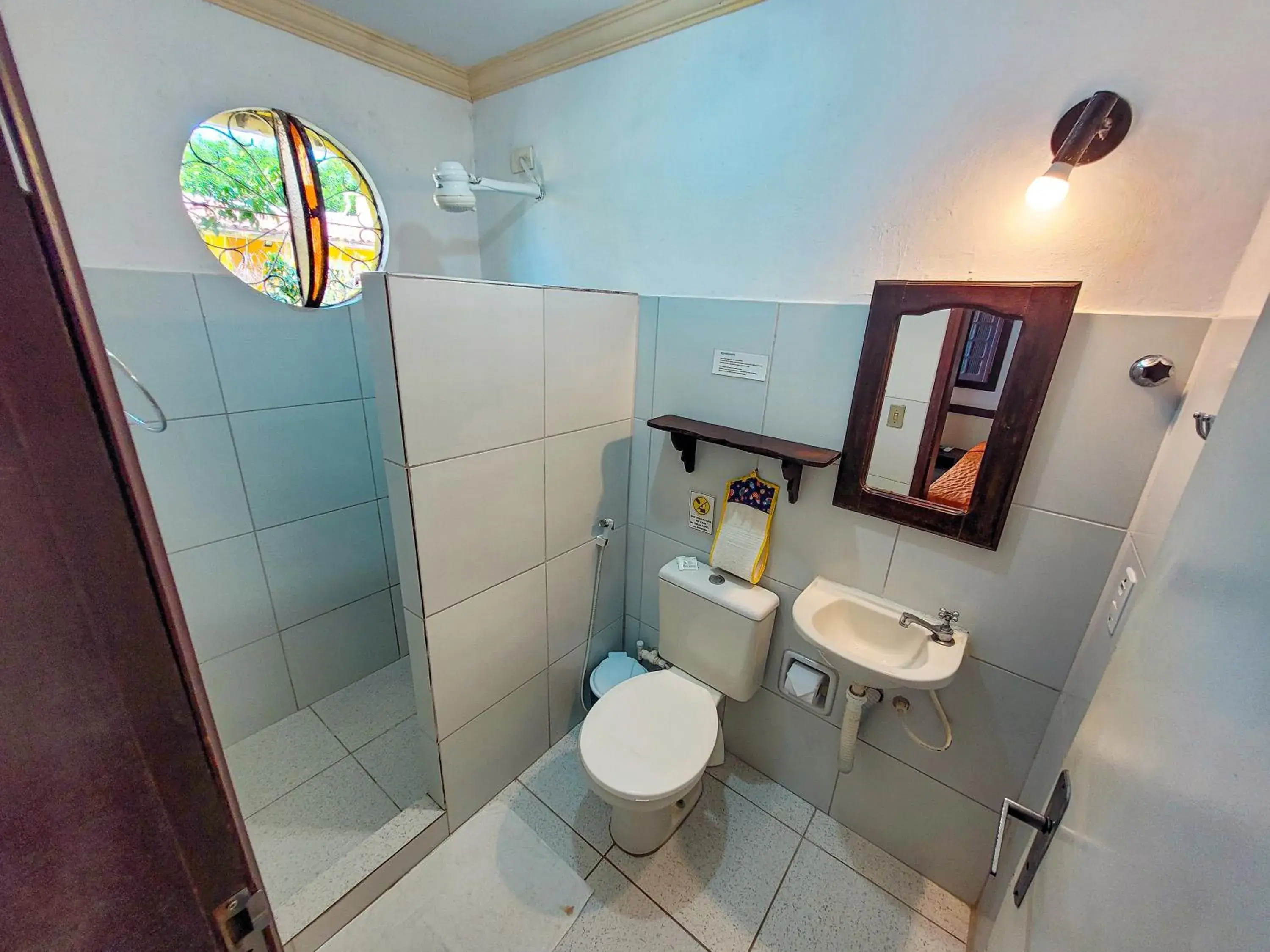 Bathroom in Aguamarinha Pousada Bathroom in Aguamarinha Pousada