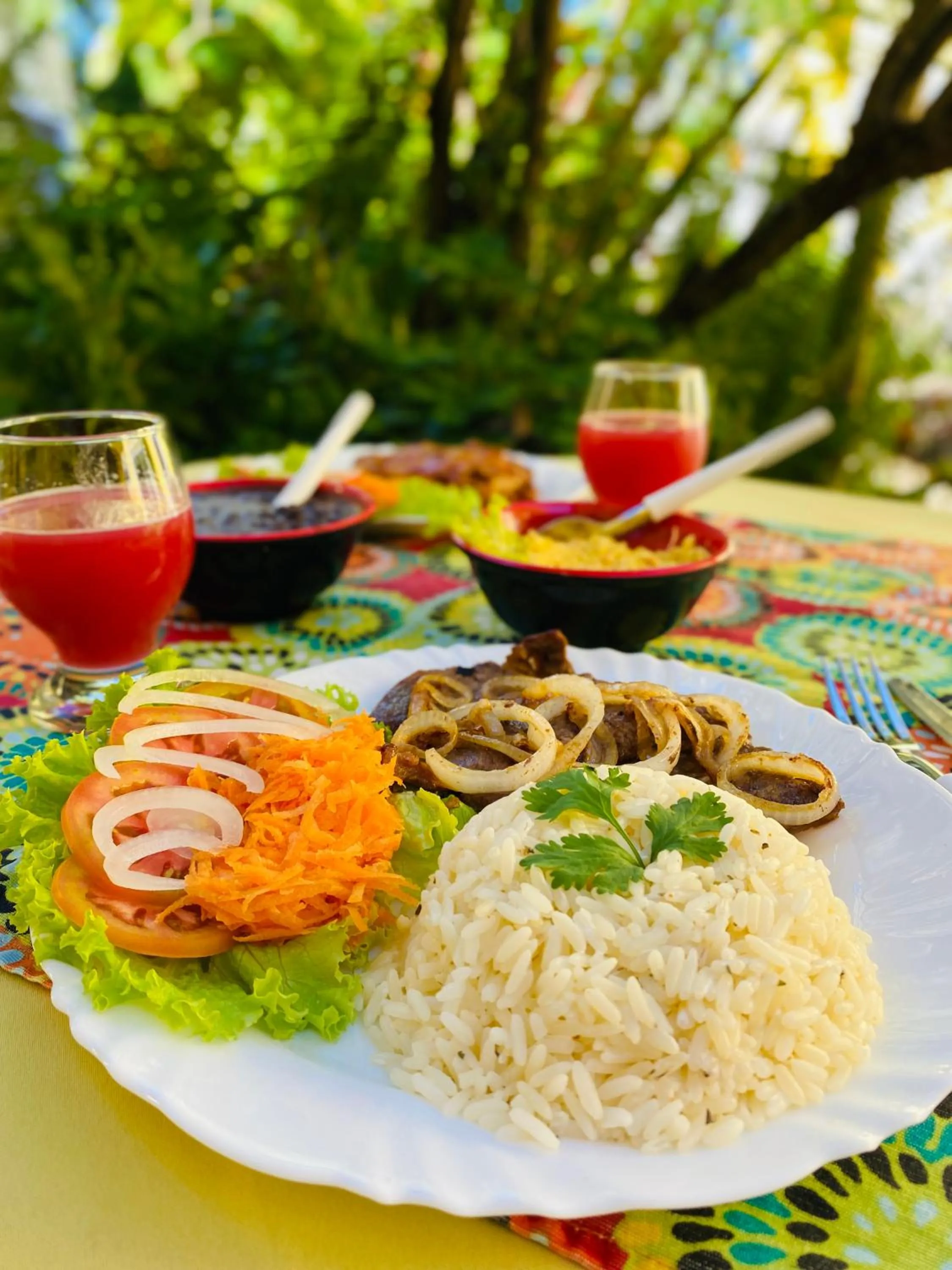 Restaurant/places to eat in Aguamarinha Pousada