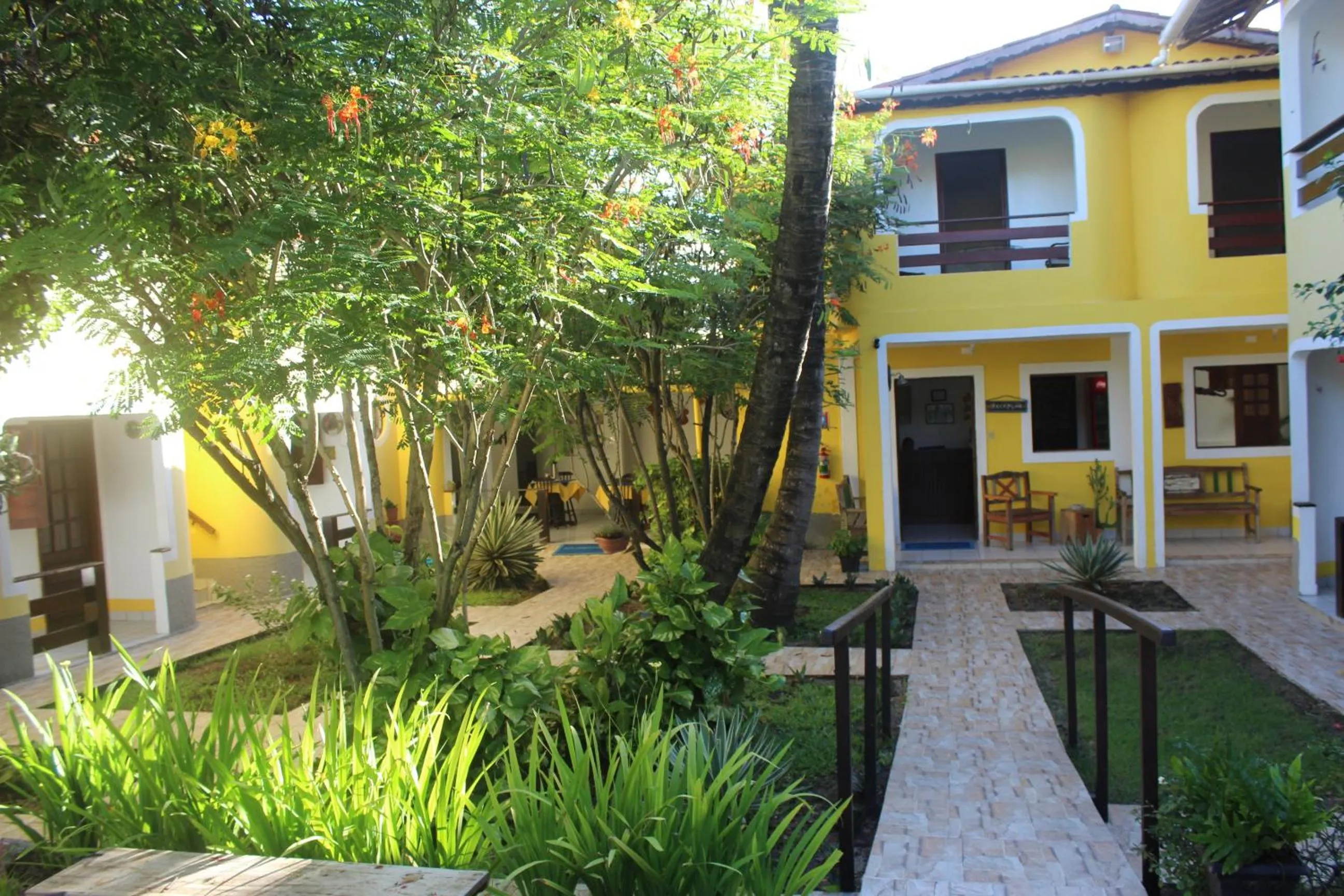 Garden in Aguamarinha Pousada