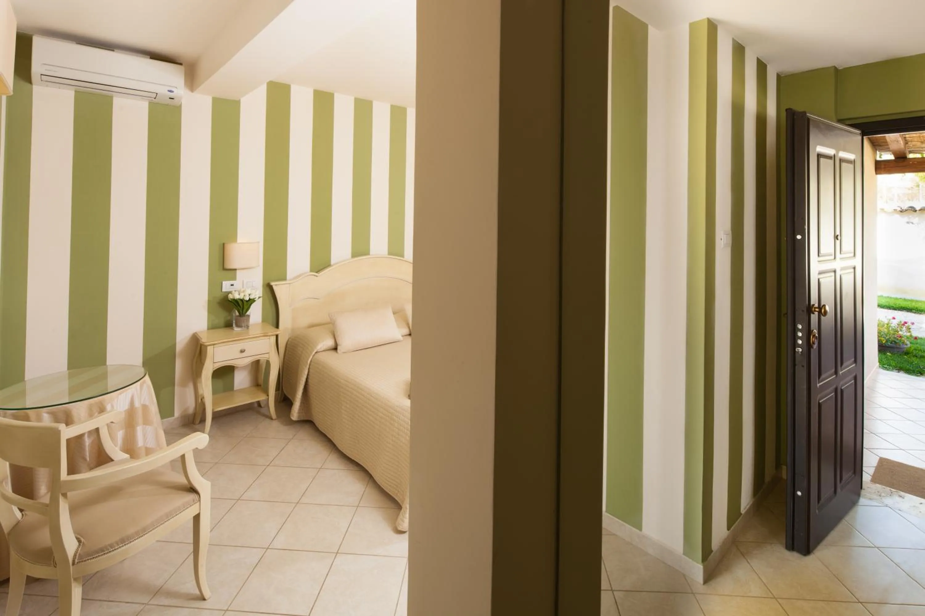 Bed in Alcantara Resort di Charme Adults Only