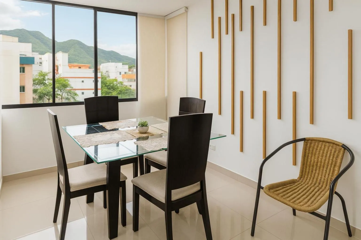 Dining area in Nabusimake Apartamentos By DANP